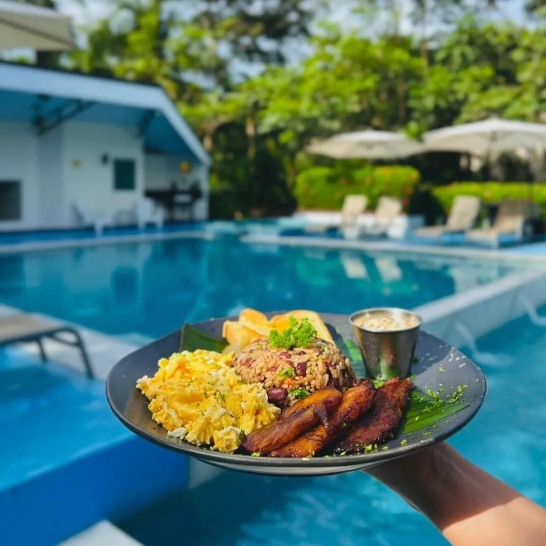 Breakfast in HOTEL COCOMAR