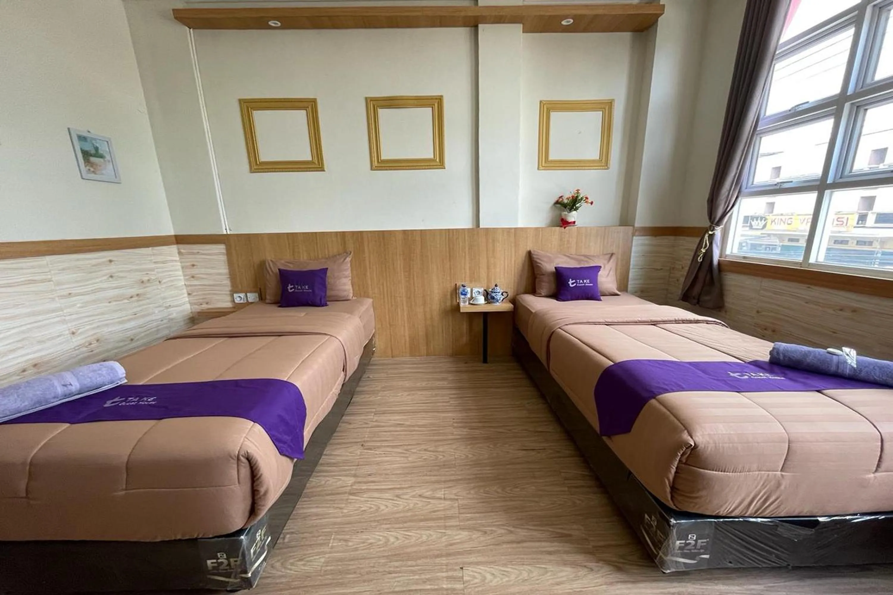 Bedroom, Bed in Take Guesthouse 1