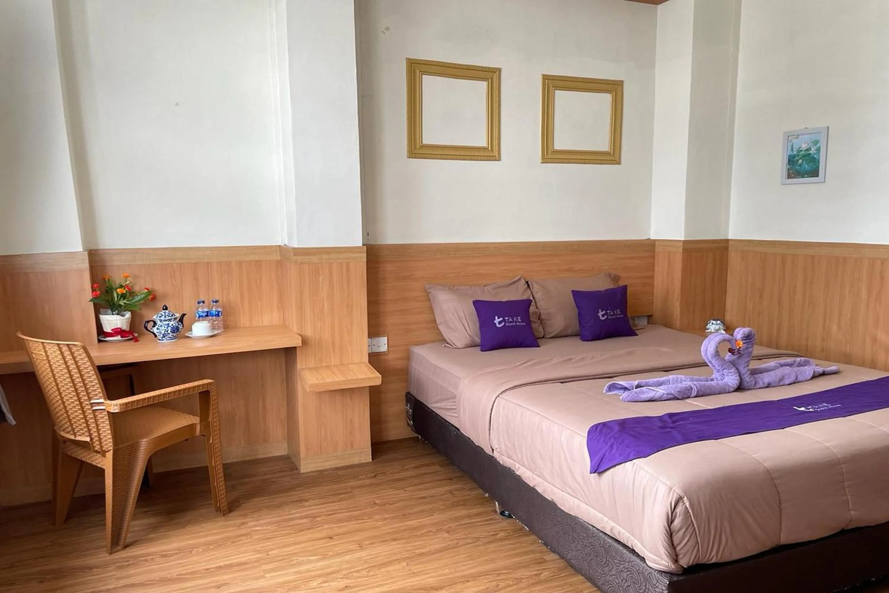 Bed in Take Guesthouse 1