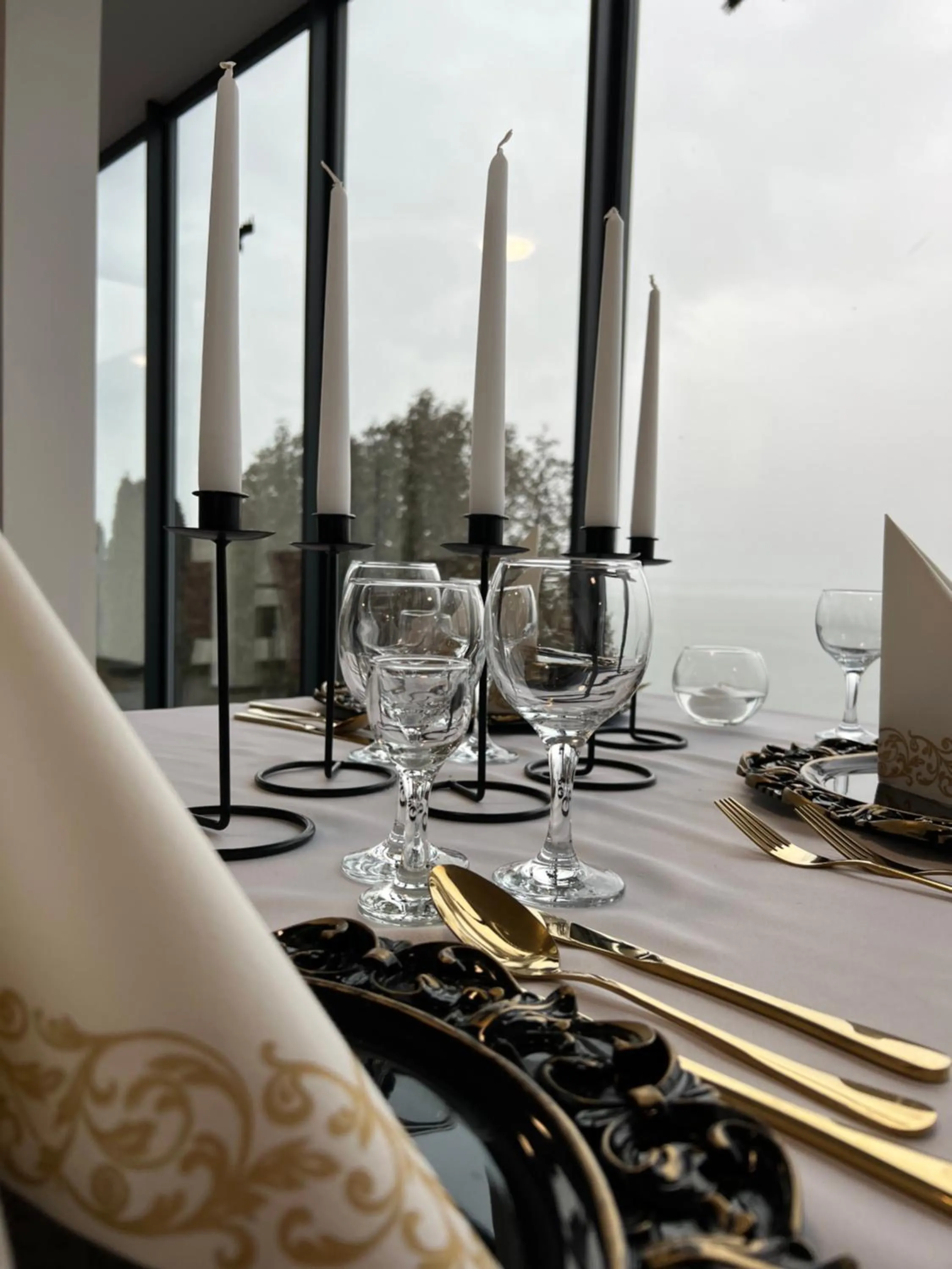 Restaurant/places to eat in Hotel Eurobus