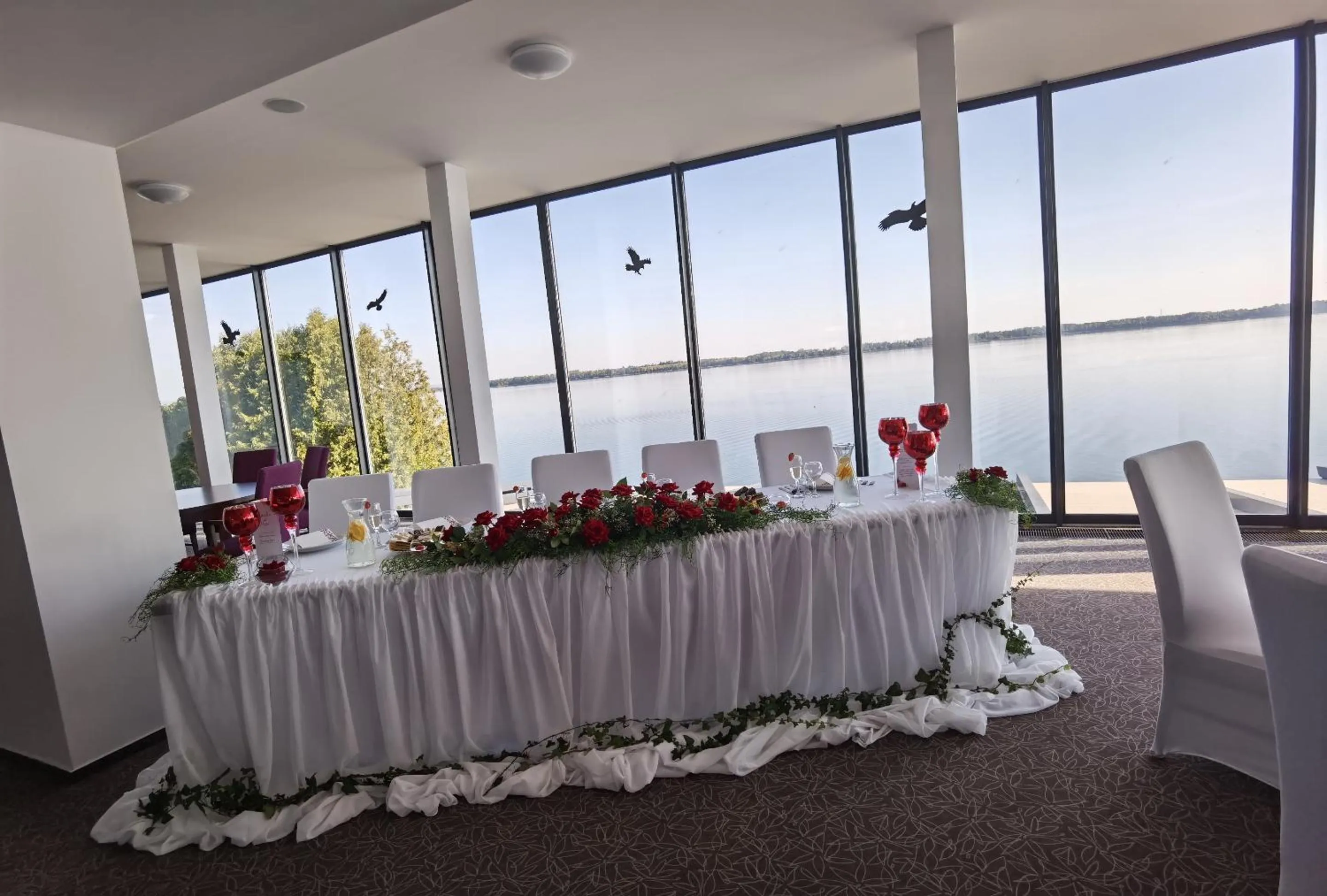 Restaurant/places to eat in Hotel Eurobus