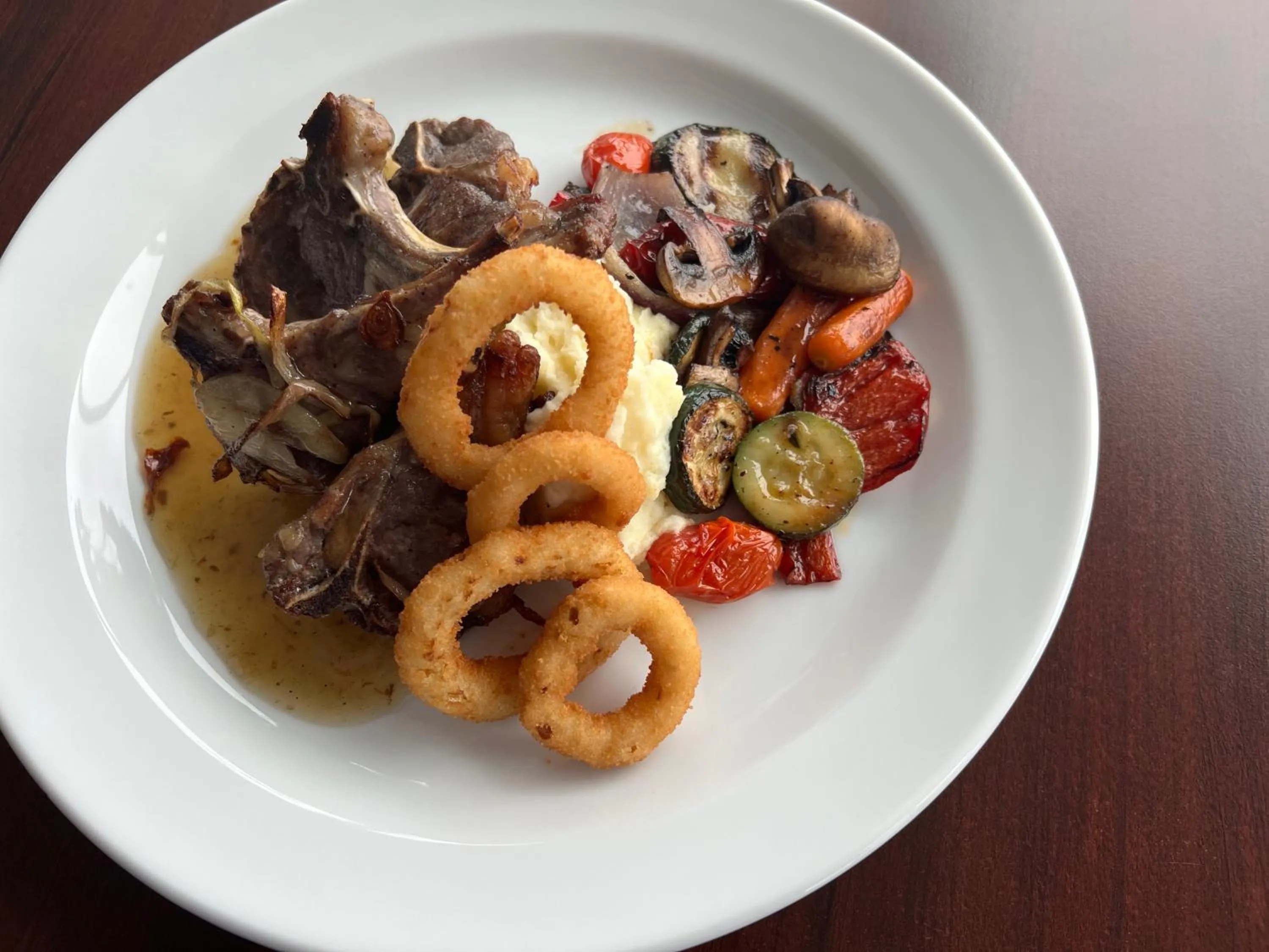 Food and drinks in Hotel Eurobus