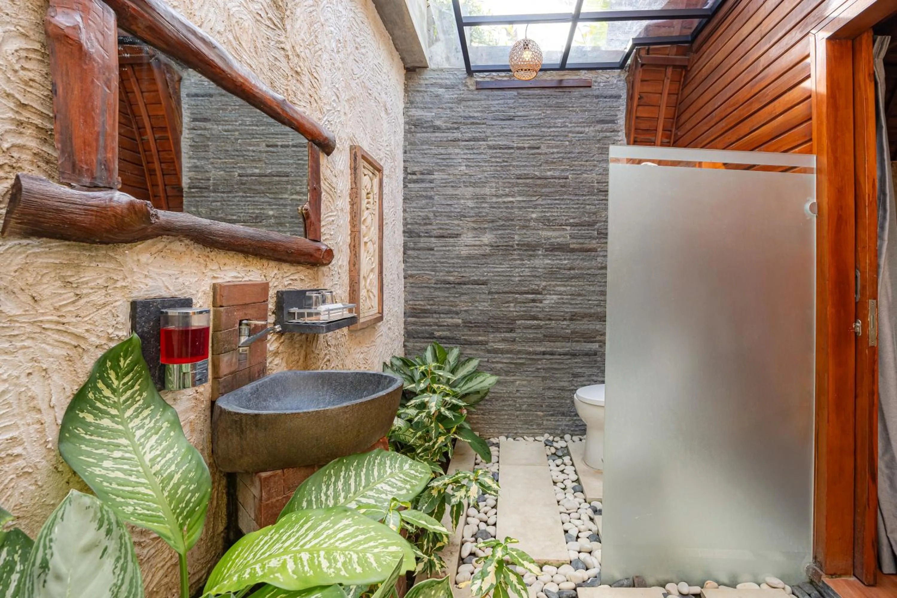 Bathroom in Cove Jiwana Villa