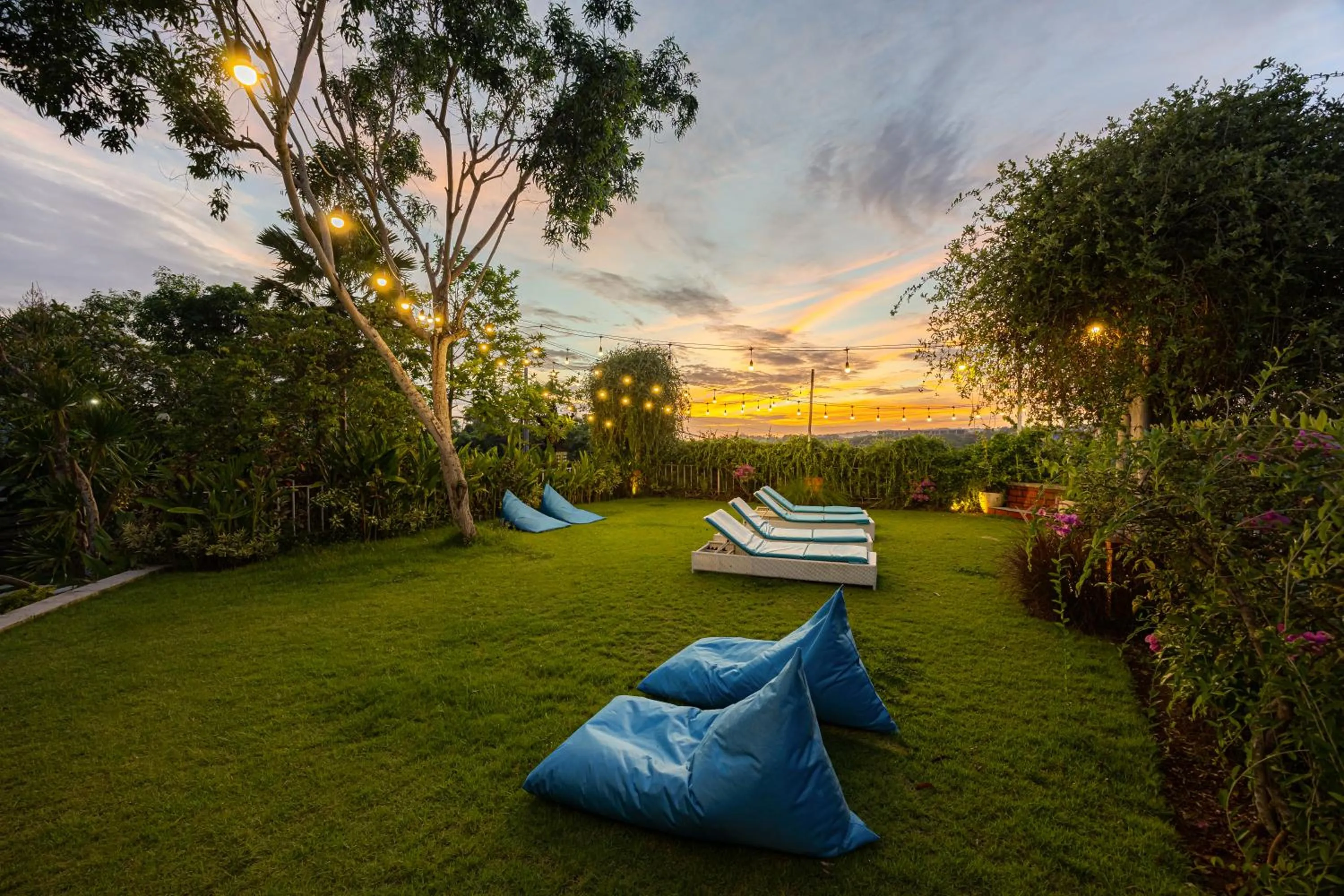 Garden in Cove Jiwana Villa