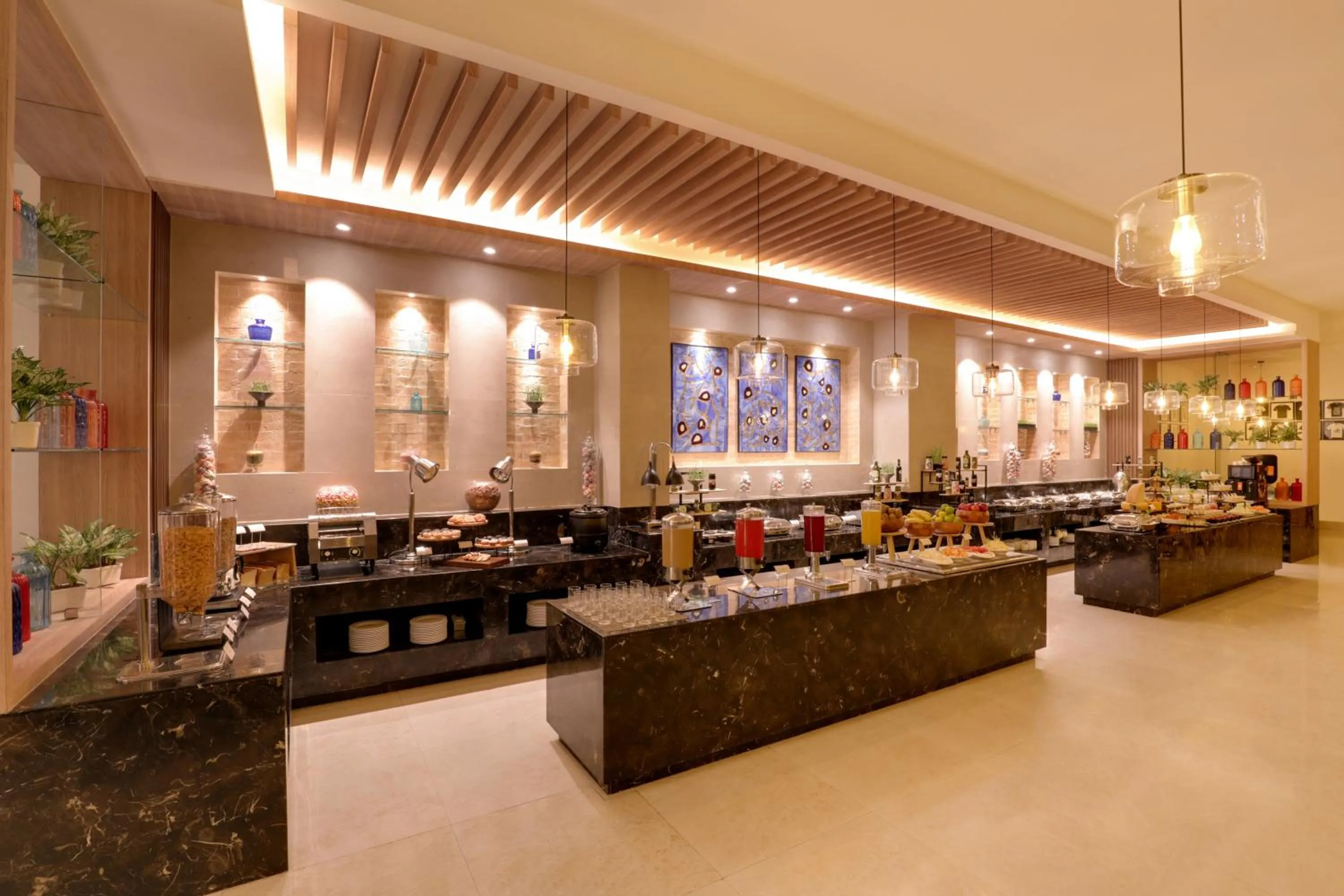 Buffet breakfast in Lemon Tree Hotel, Tapovan Rishikesh