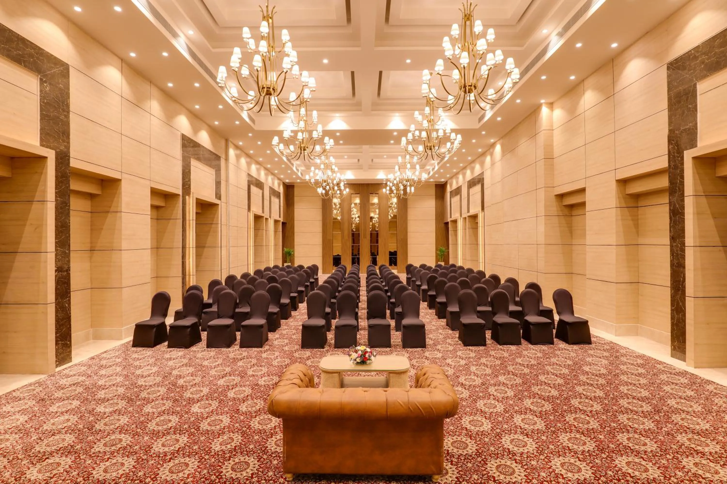 Banquet/Function facilities in Lemon Tree Hotel, Tapovan Rishikesh