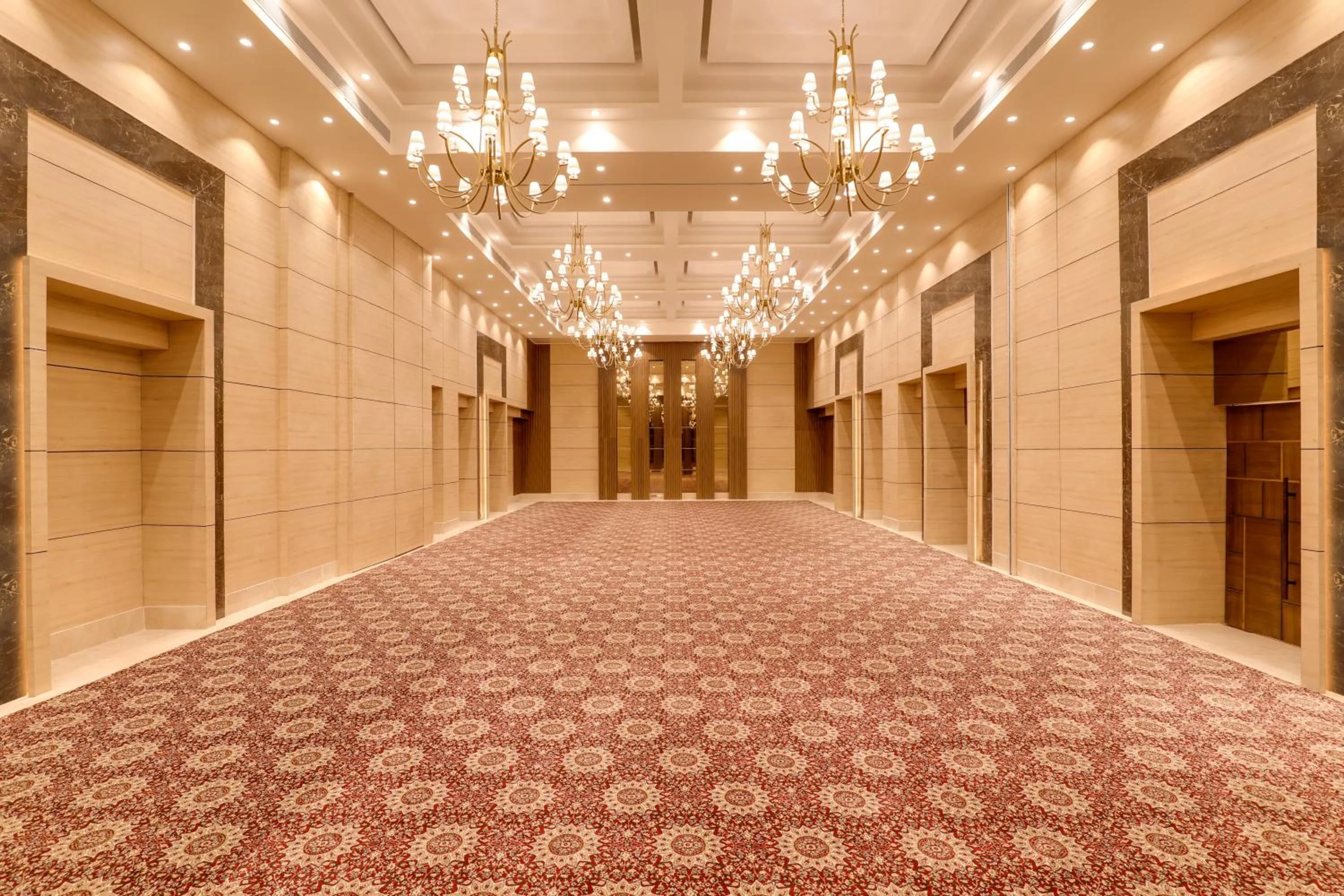 Banquet/Function facilities in Lemon Tree Hotel, Tapovan Rishikesh