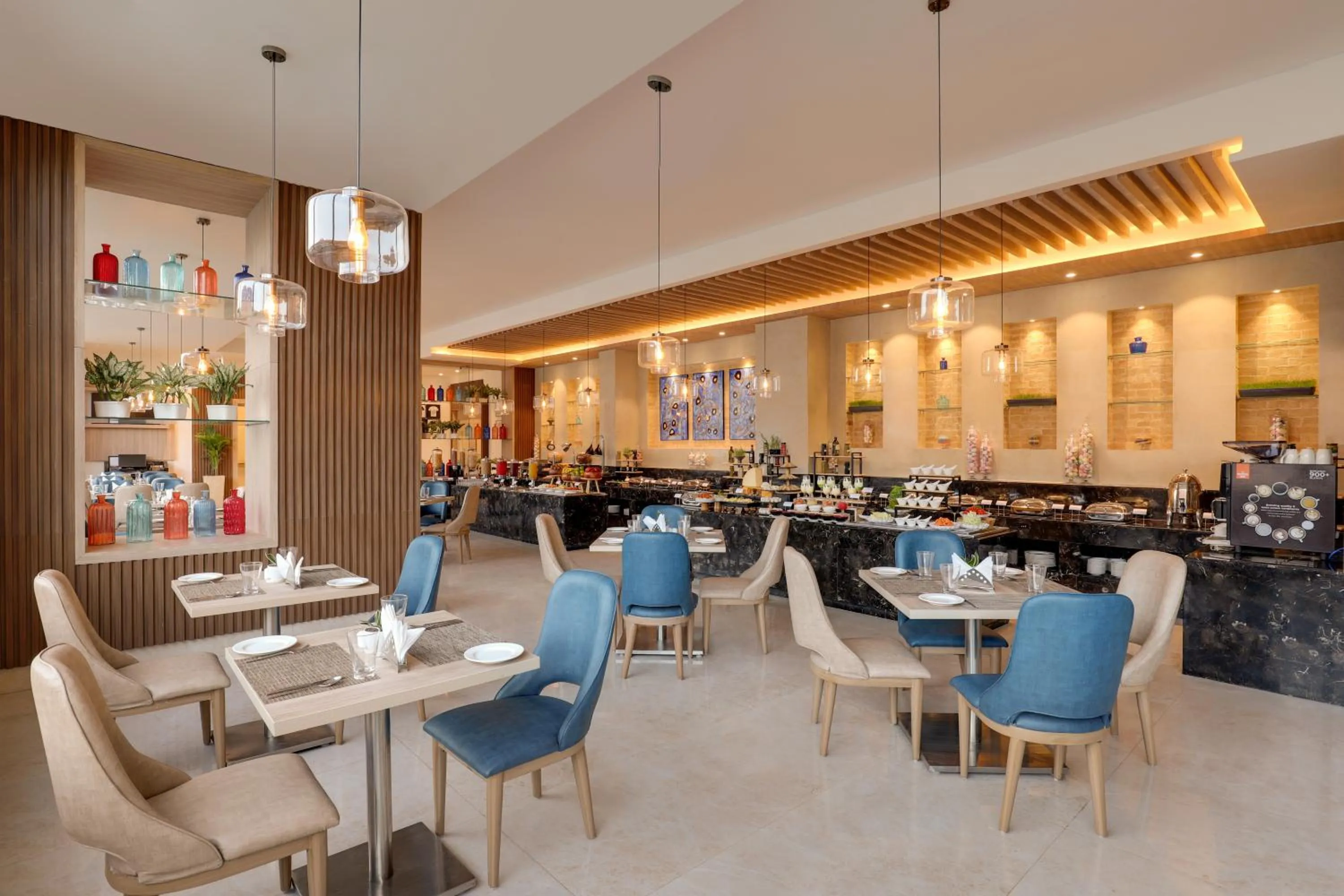 Restaurant/places to eat in Lemon Tree Hotel, Tapovan Rishikesh