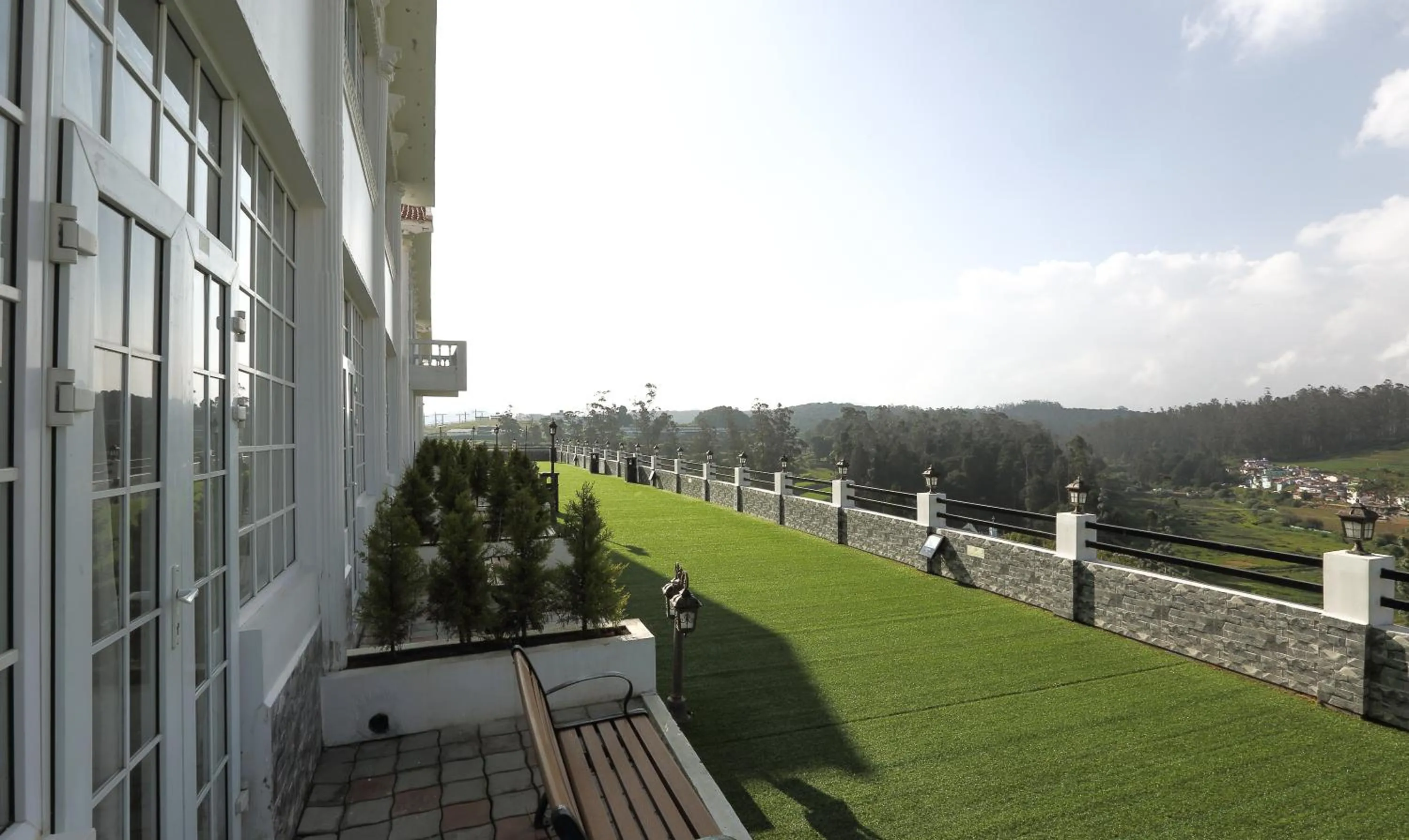 Property building in Treebo Skydale Inn & Suites With Mountain View