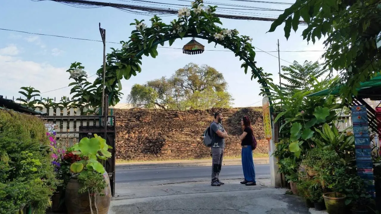 Property building in Siriwan Guesthouse