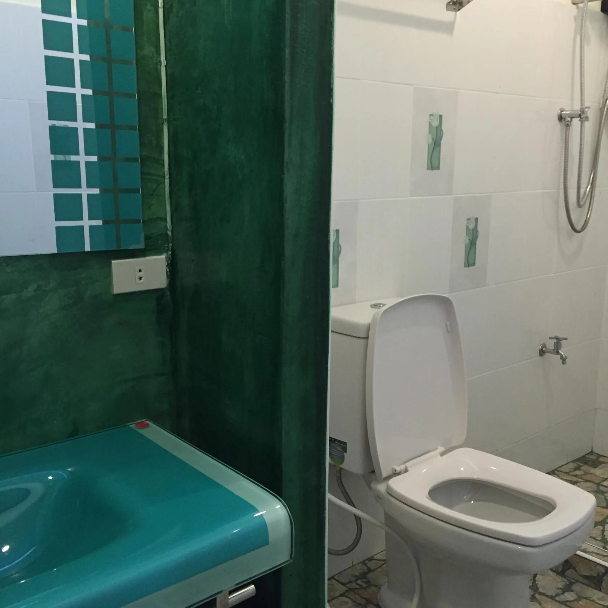 Bathroom in Siriwan Guesthouse