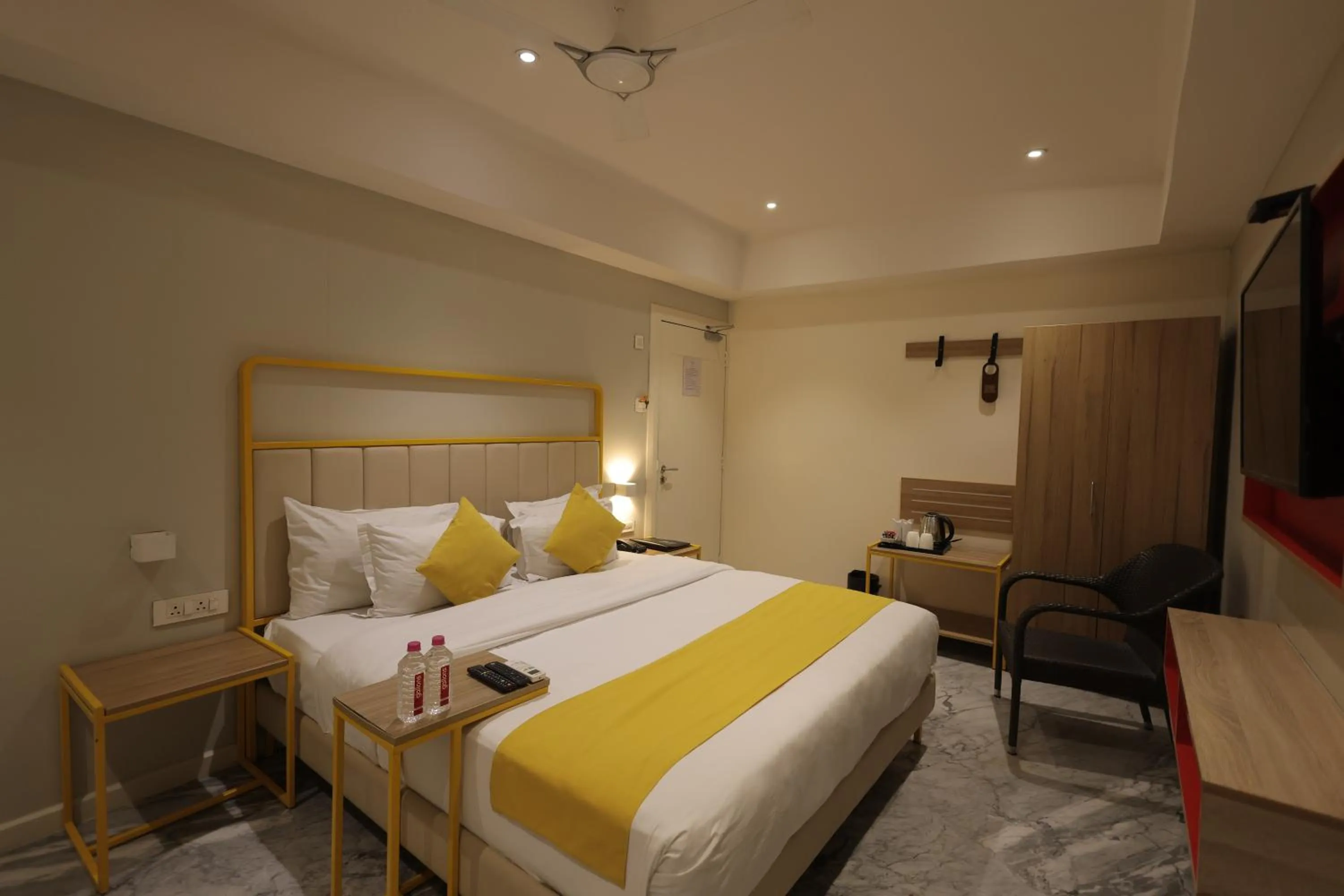 TV and multimedia, Bed in Phoenix - Unmatched Comfort