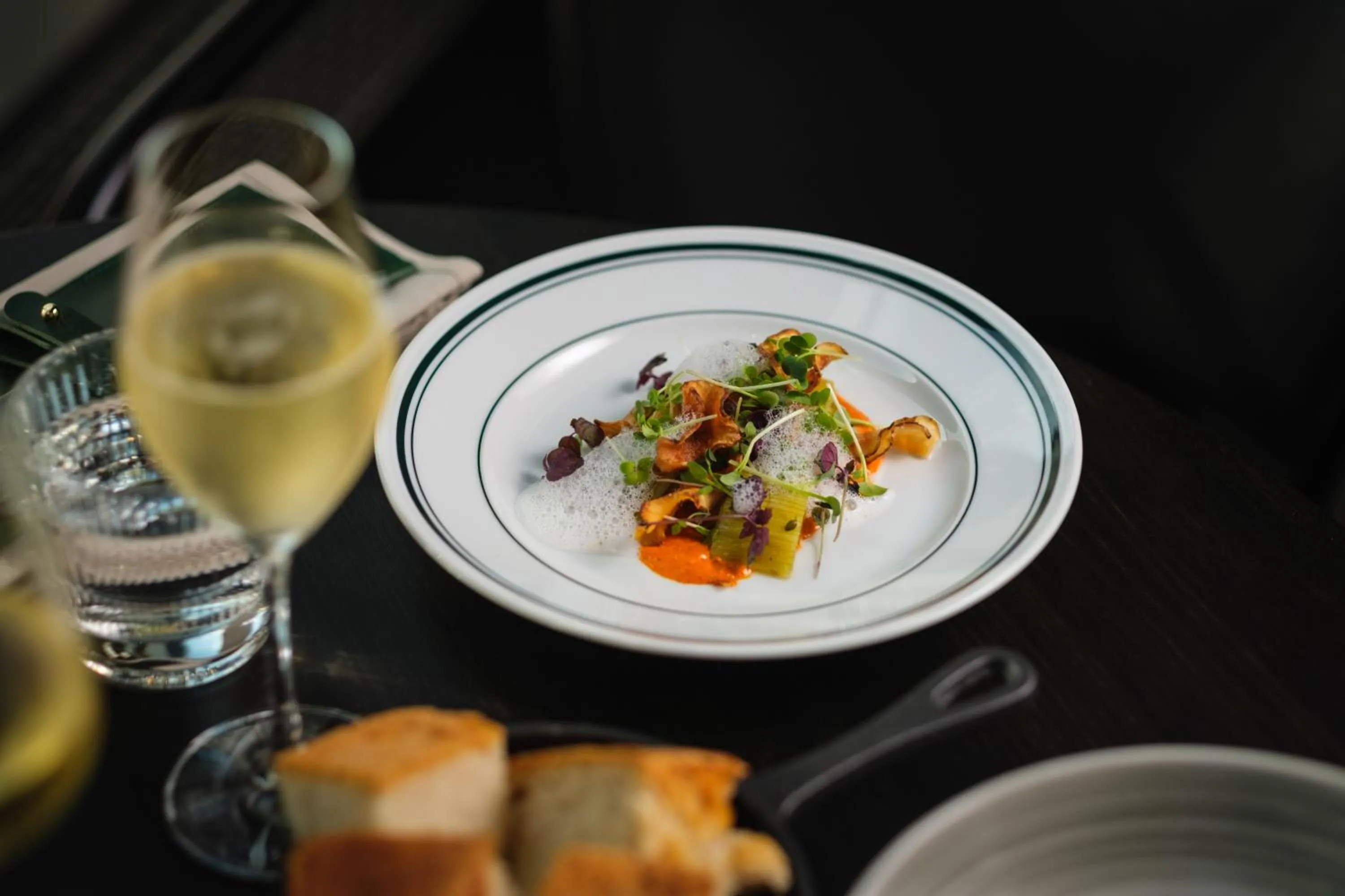 Restaurant/places to eat in Clarion Hotel Karlatornet