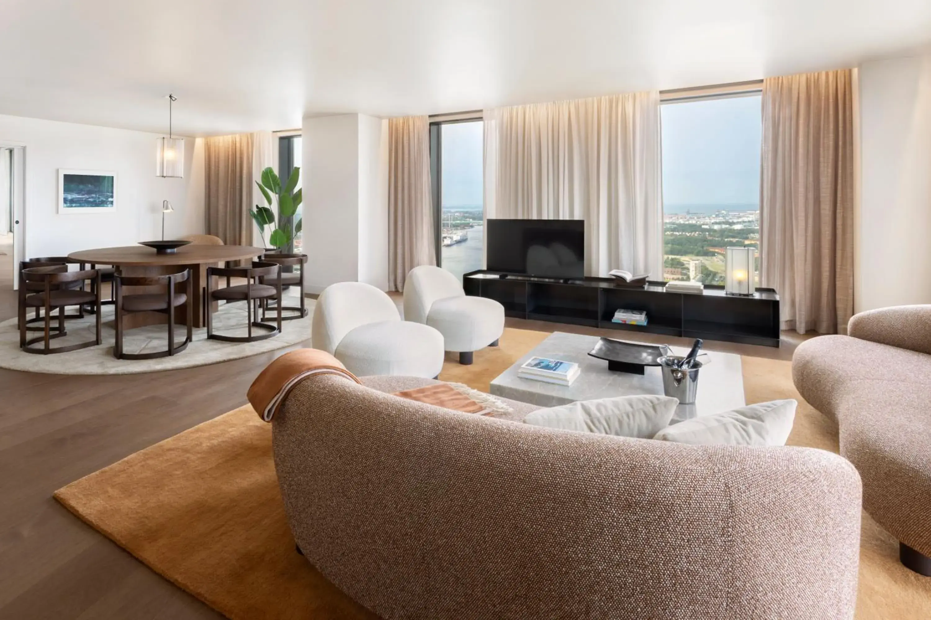 SKY LEVEL Executive Suite - single occupancy in Clarion Hotel Karlatornet SKY LEVEL Executive Suite - single occupancy in Clarion Hotel Karlatornet