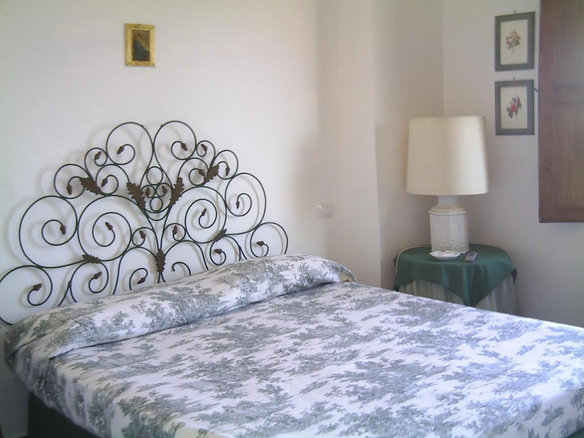 Bed in B&B Chianalea 54