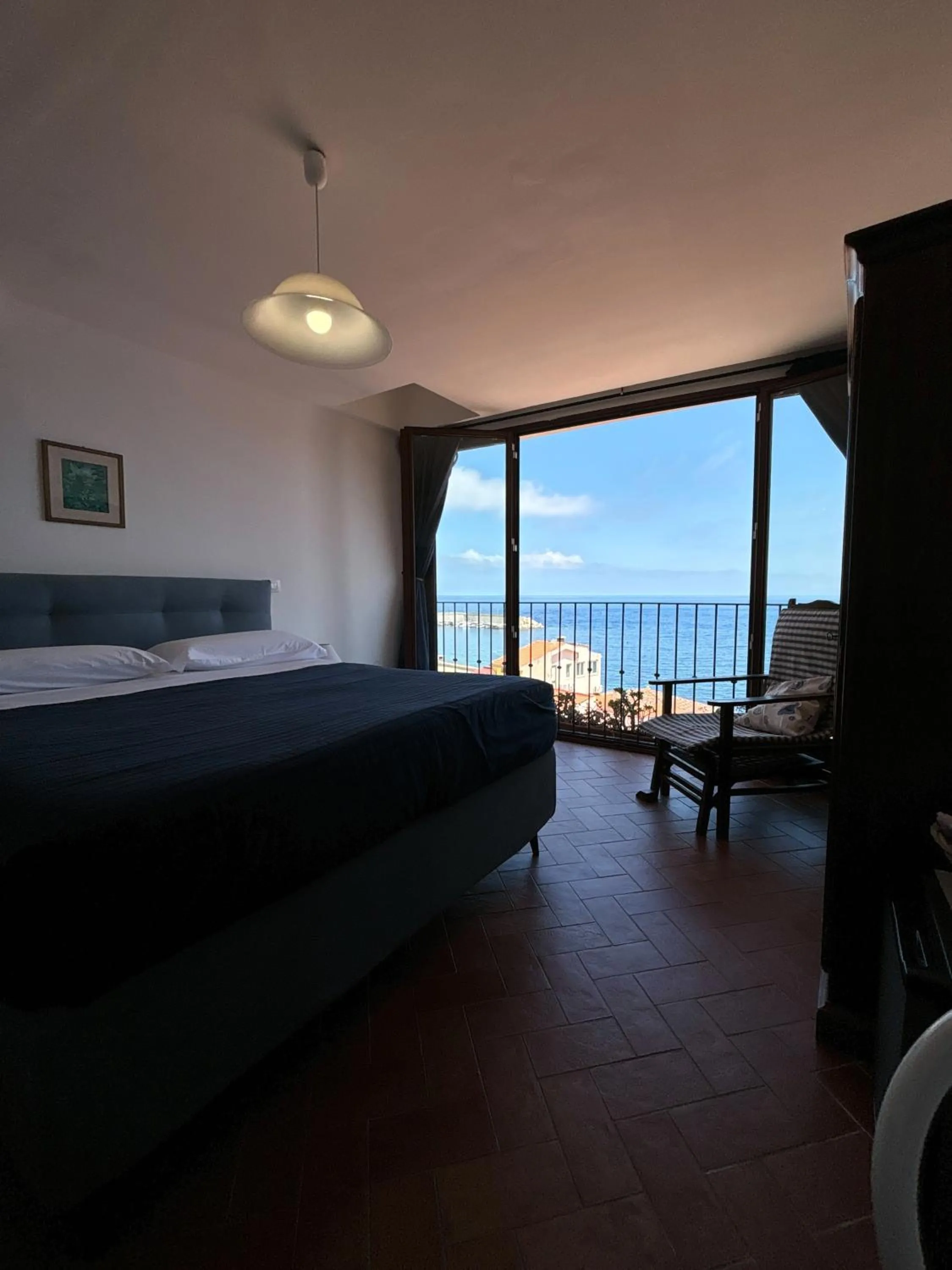 Bedroom in B&B Chianalea 54