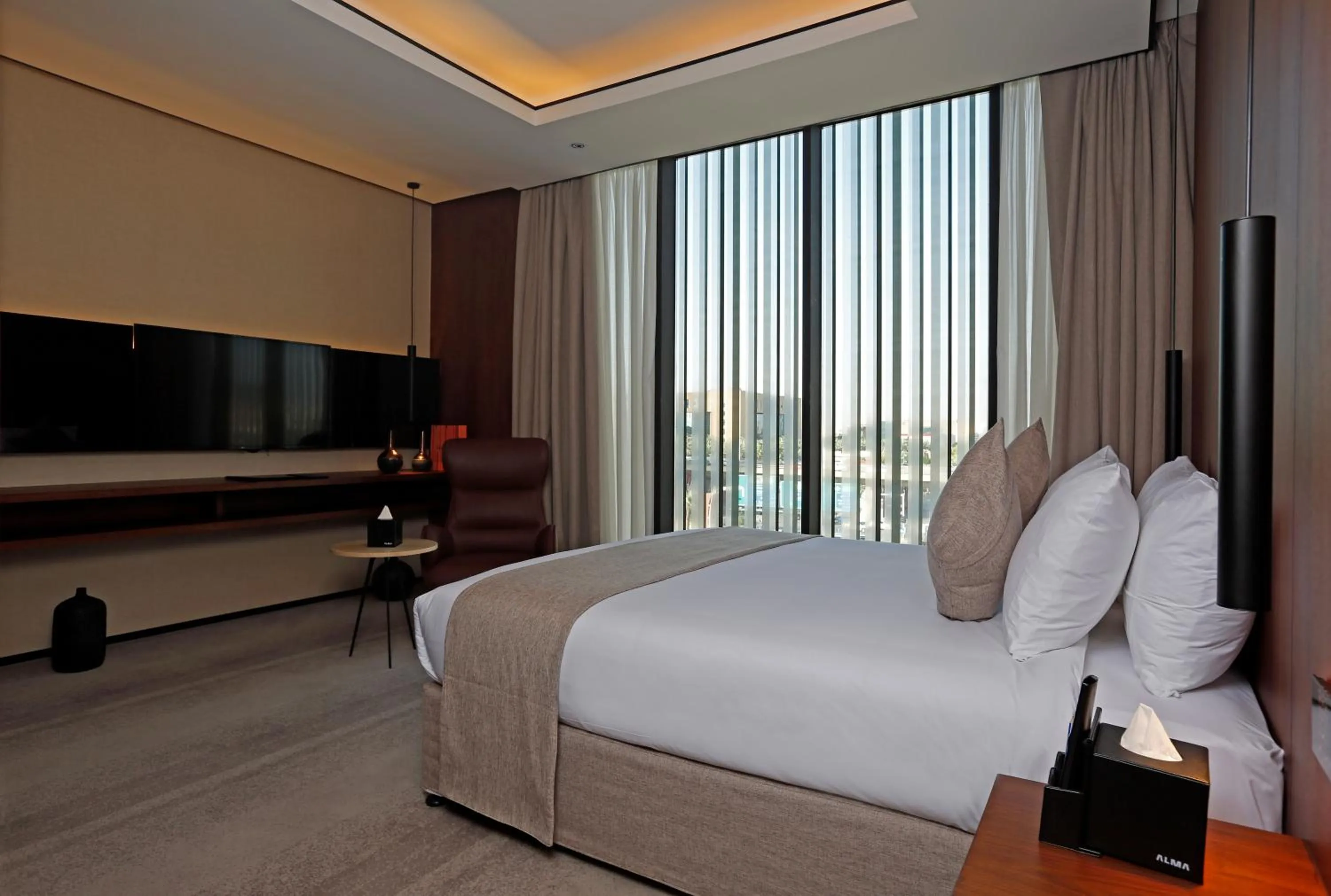 Bedroom, Bed in ALMA Hotel Riyadh