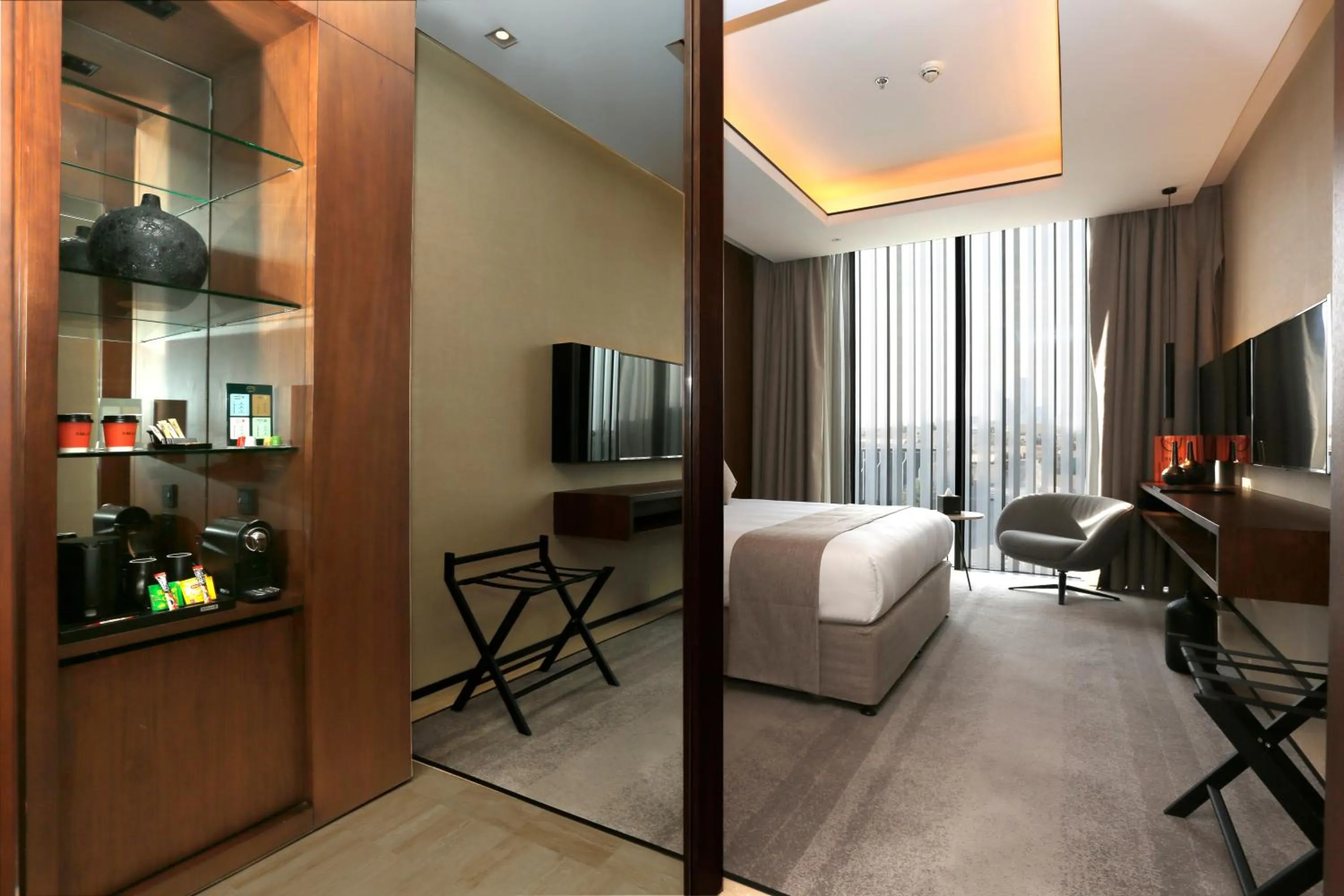 Coffee/tea facilities, Bed in ALMA Hotel Riyadh