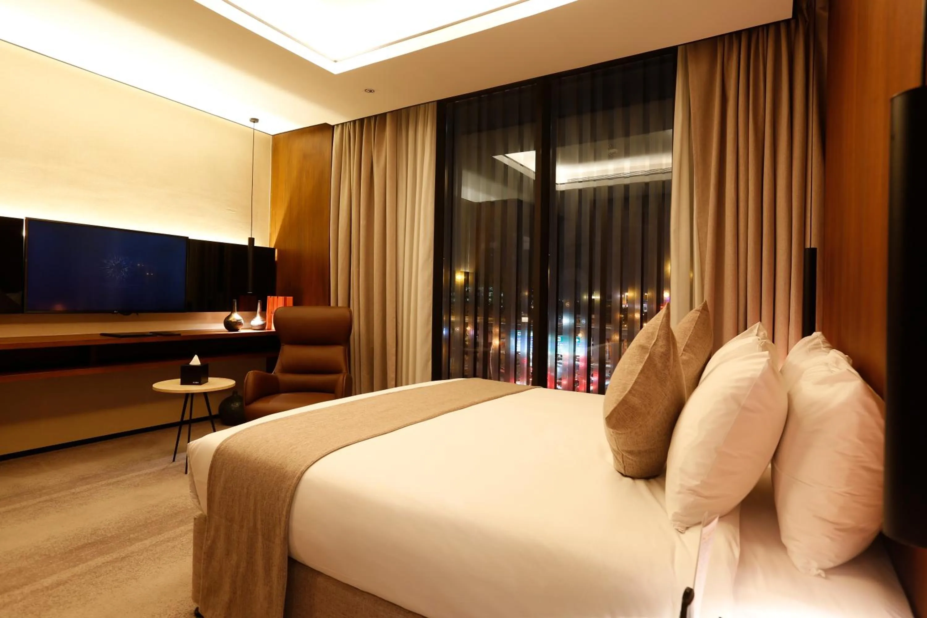 Photo of the whole room, Bed in ALMA Hotel Riyadh