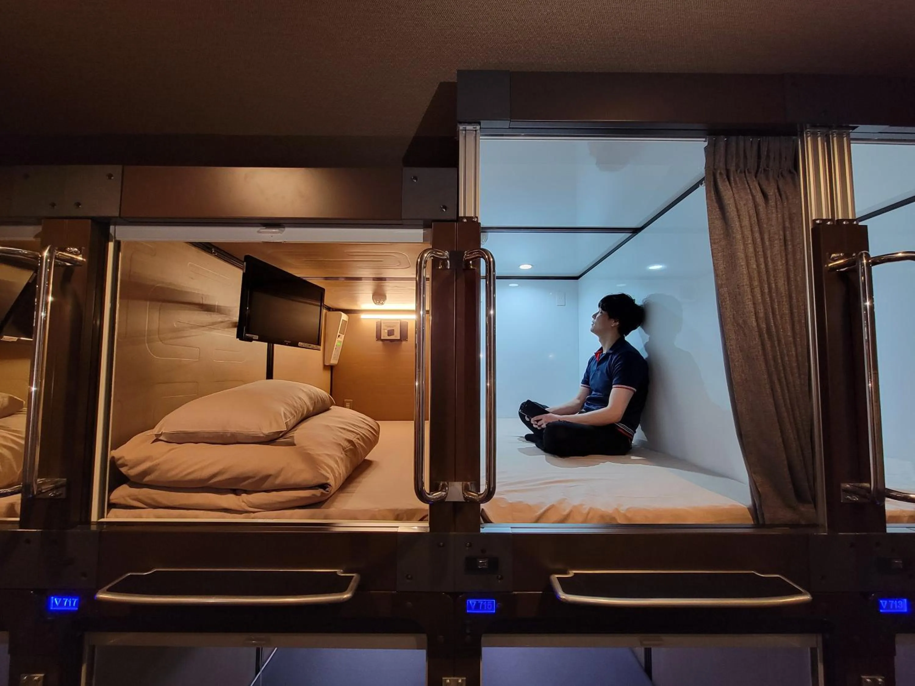 Photo of the whole room, Bed in Anshin Oyado Shinjuku - Men only