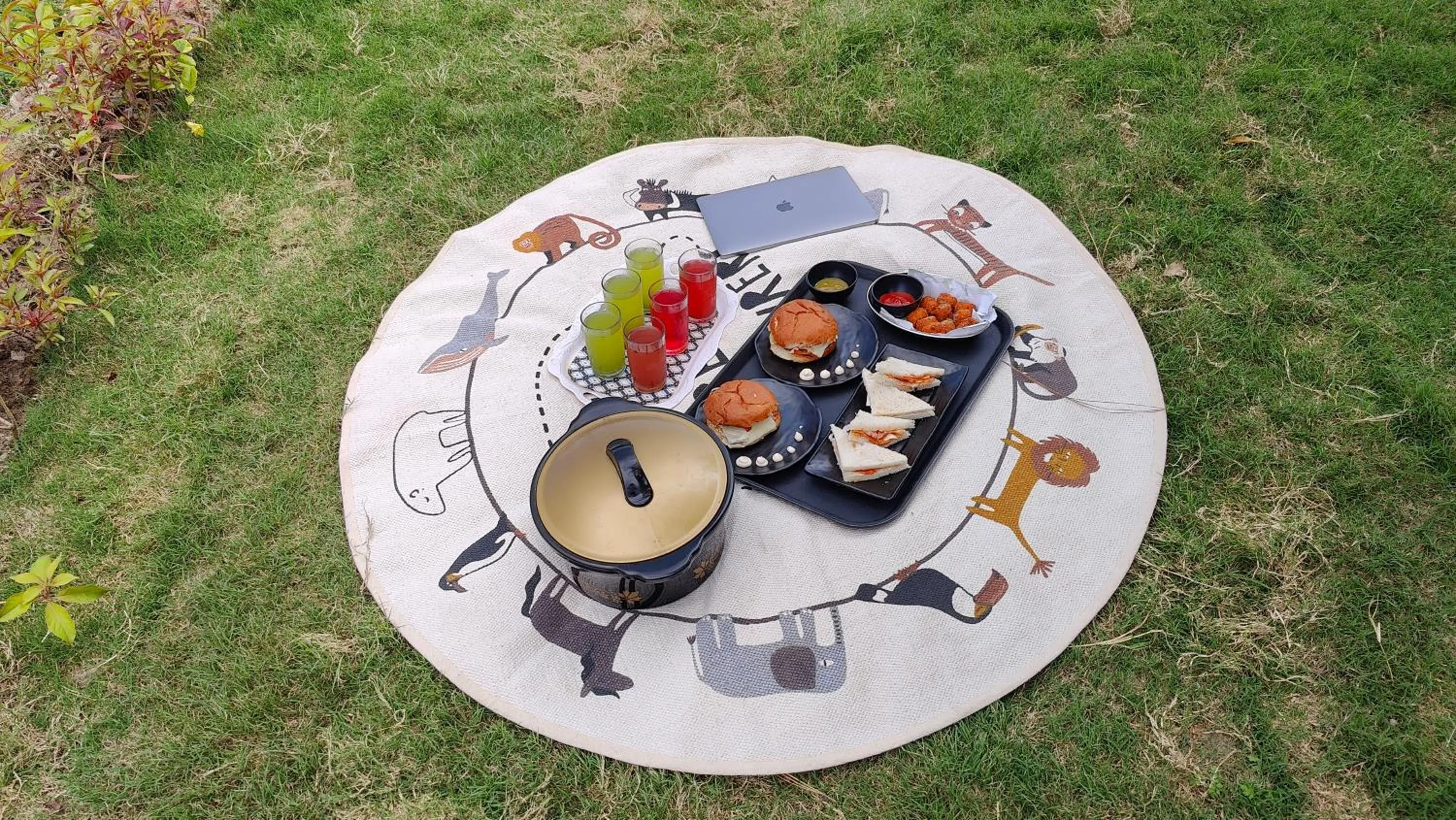 Food and drinks in Adaara Retreat - Pet Friendly Cottages, Almora