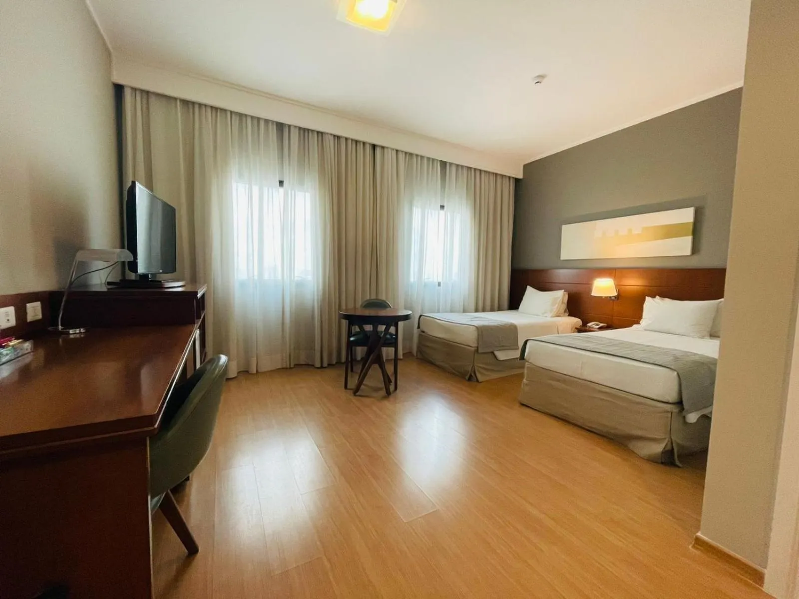 Photo of the whole room, Bed in Luz Plaza São Paulo