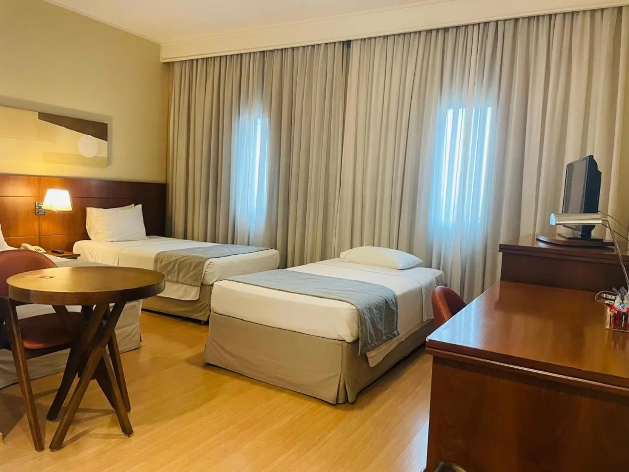 Photo of the whole room, Bed in Luz Plaza São Paulo