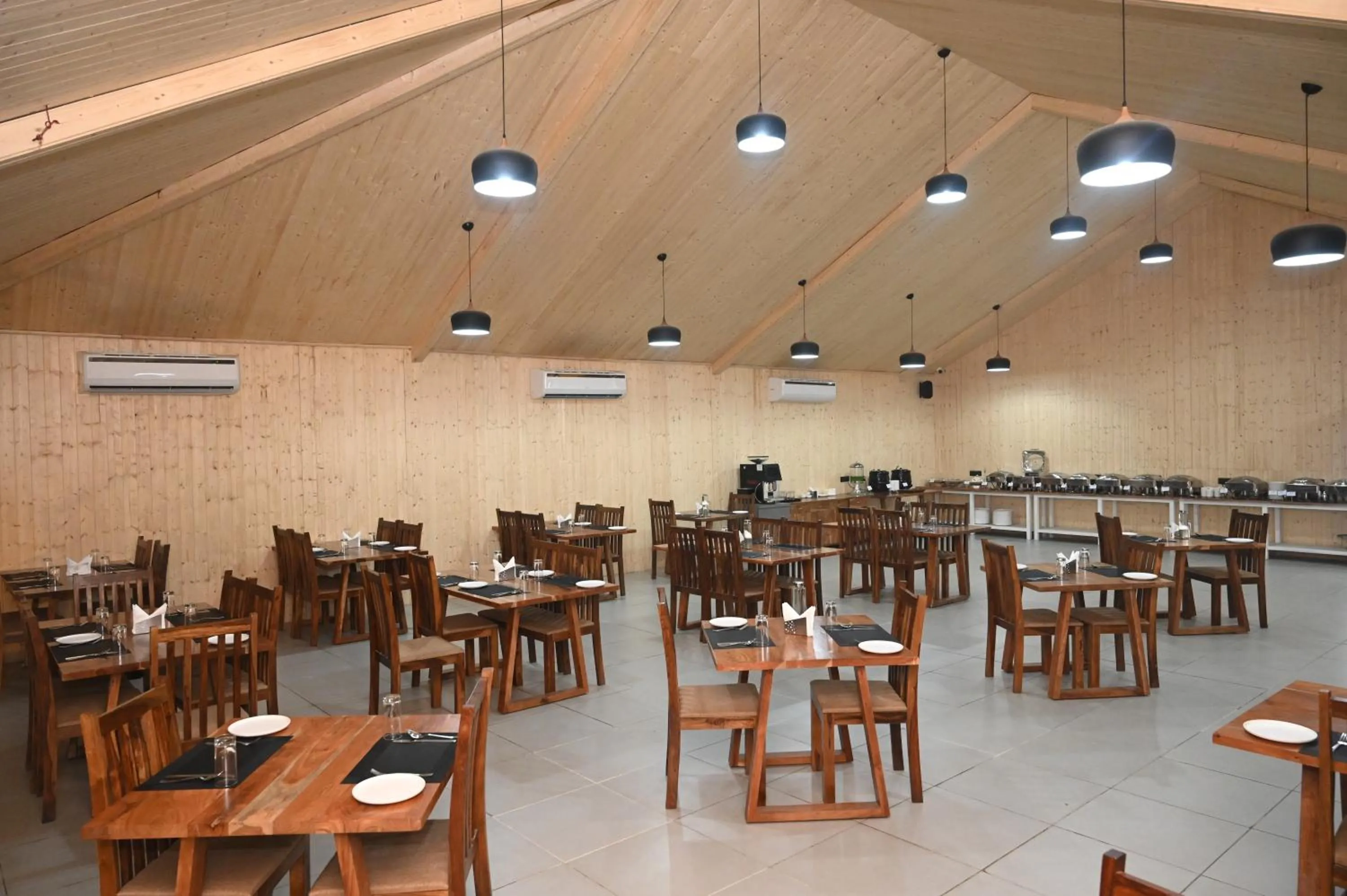 Restaurant/places to eat in Praveg Tent City Saryu Ayodhya