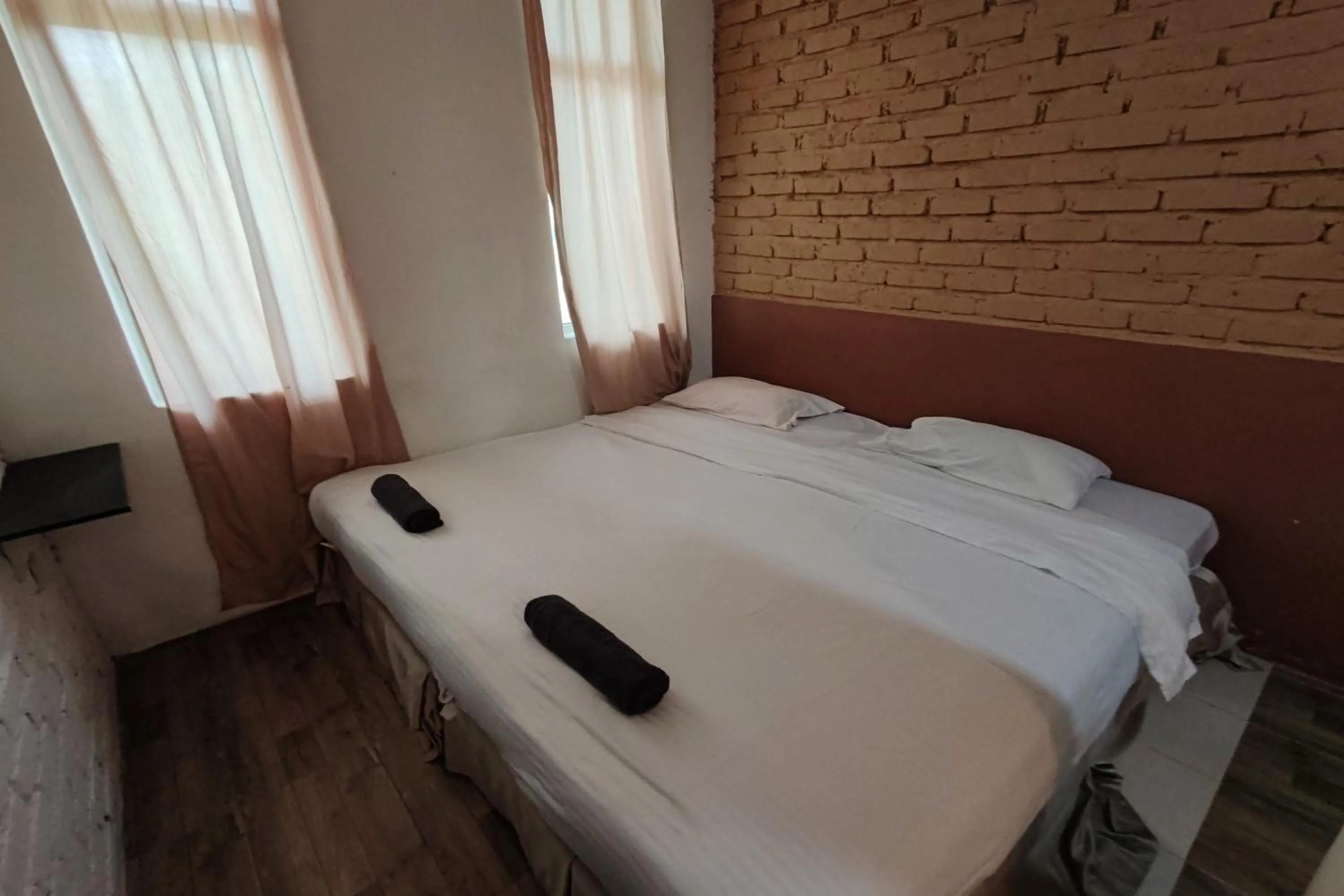 Bedroom, Bed in Maleeq Hotel Meru Ipoh