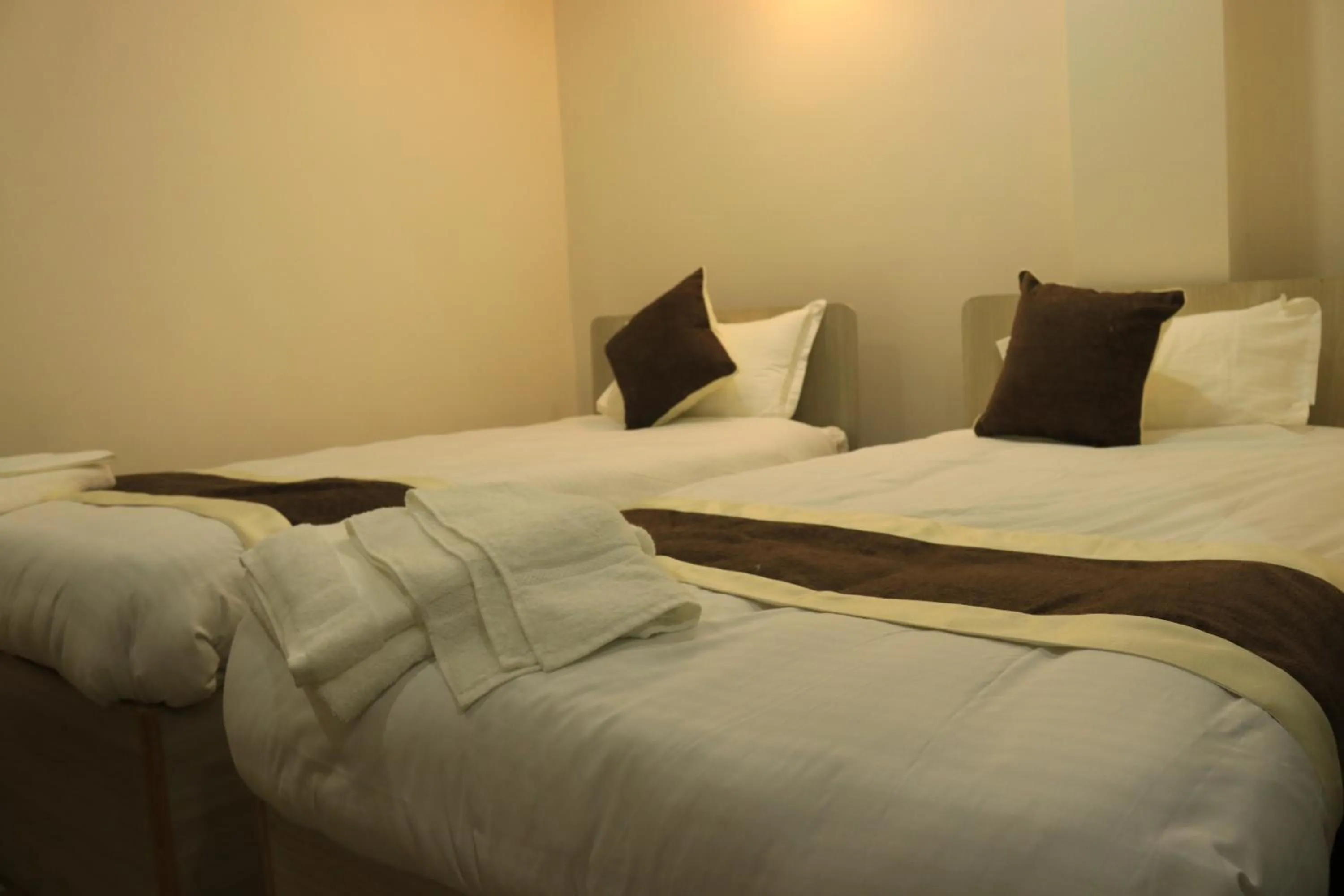 Bed in Hotel Junction