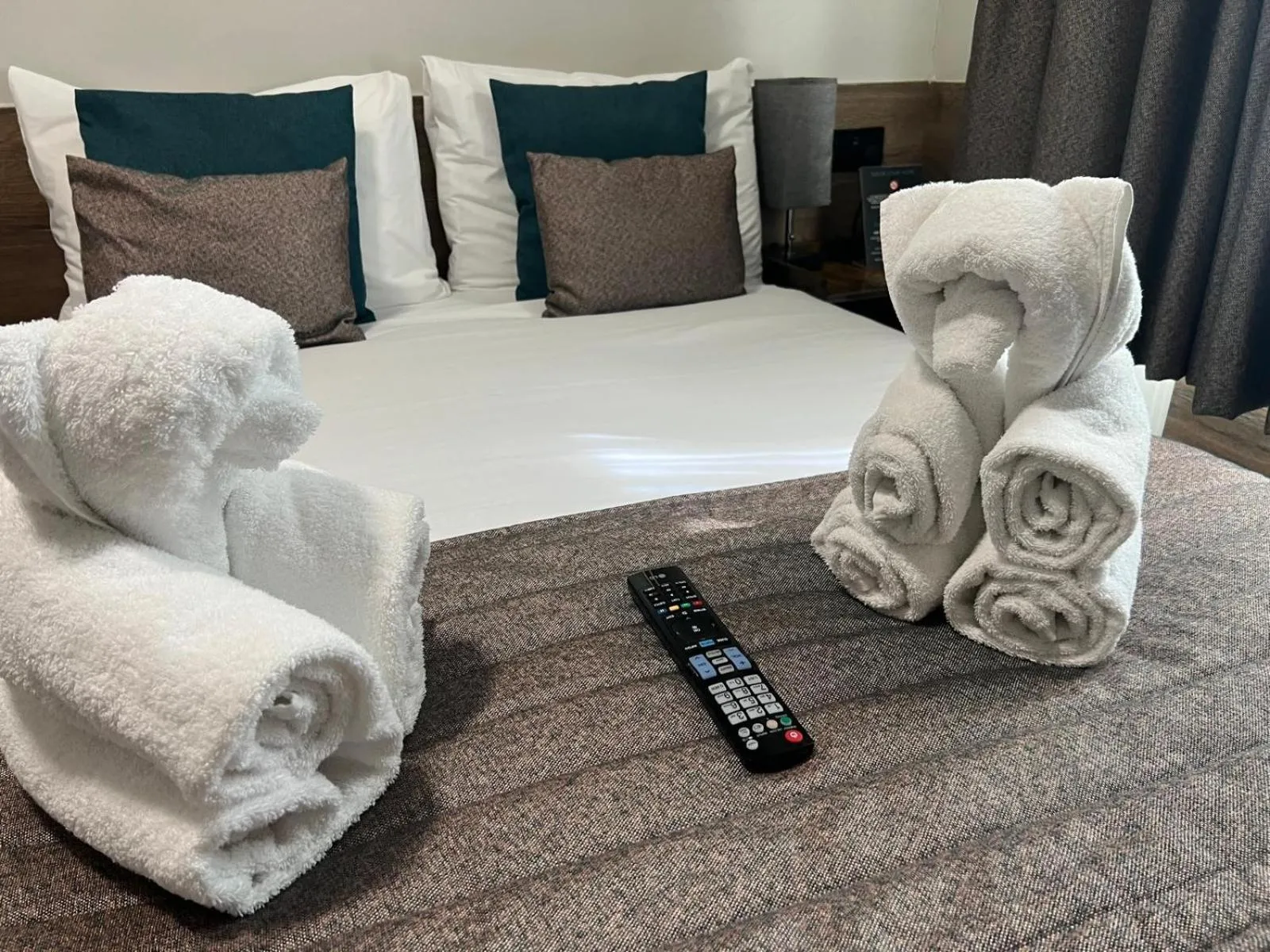 Bed in Tudor Court Hotel