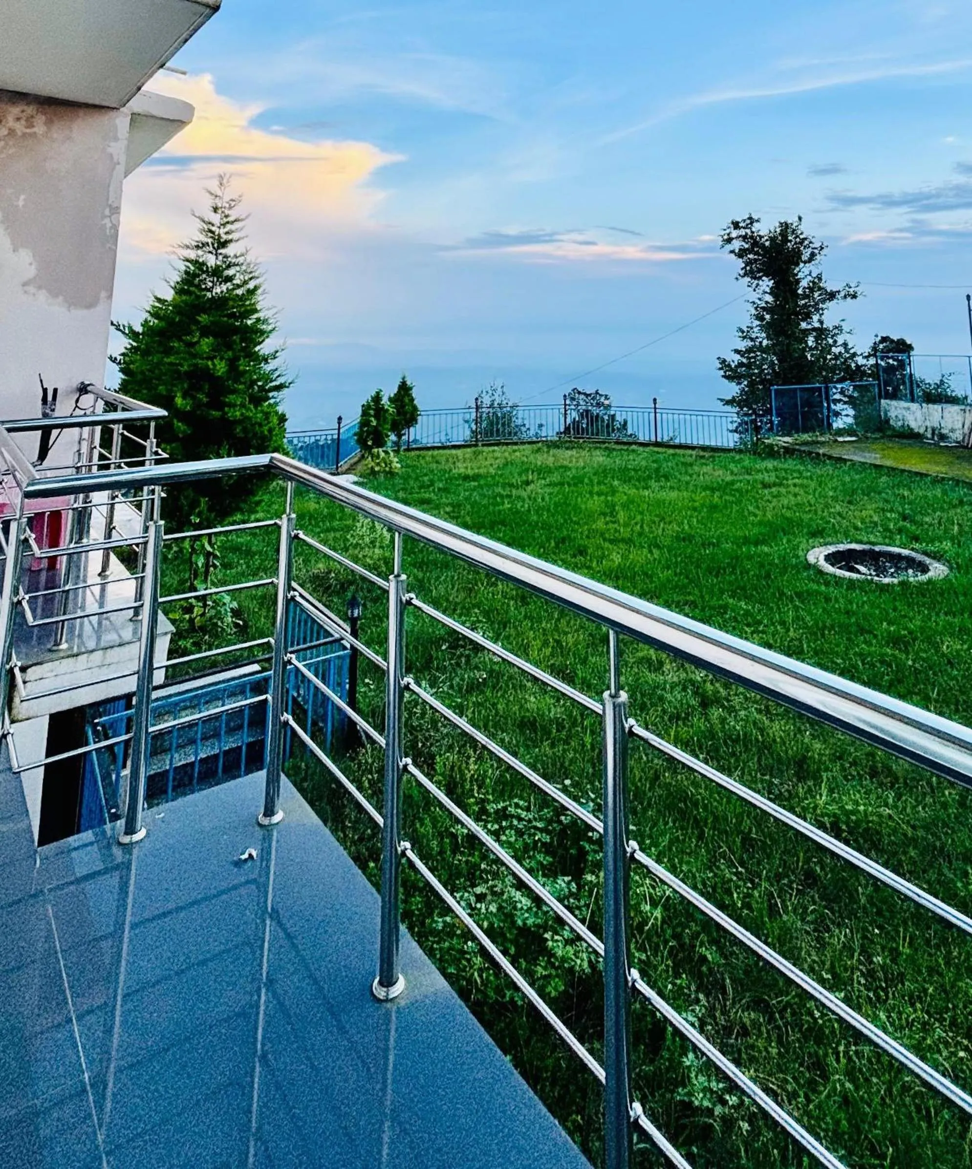 Garden in Aliza Inn And Suites By SRS Hotels