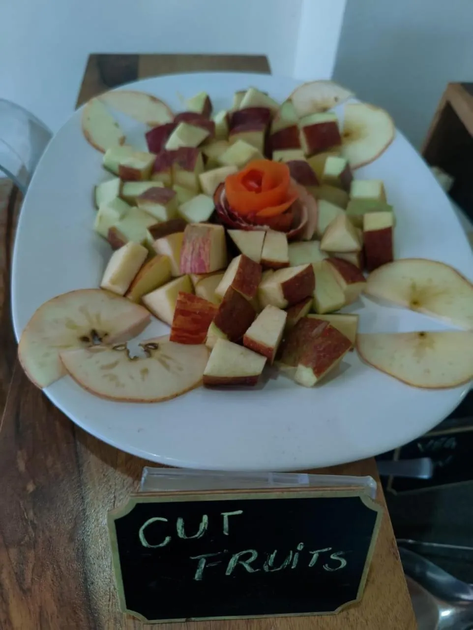 Food in Aliza Inn And Suites By SRS Hotels