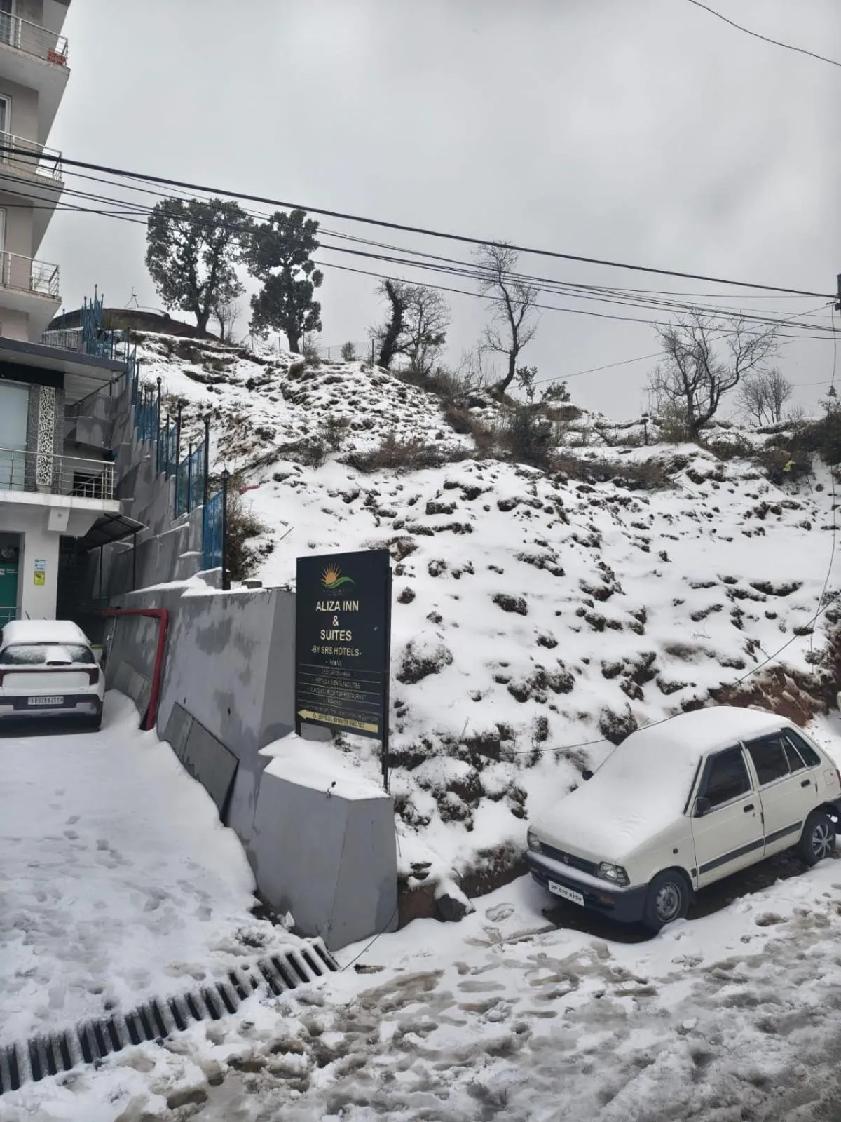 Mountain view in Aliza Inn And Suites By SRS Hotels