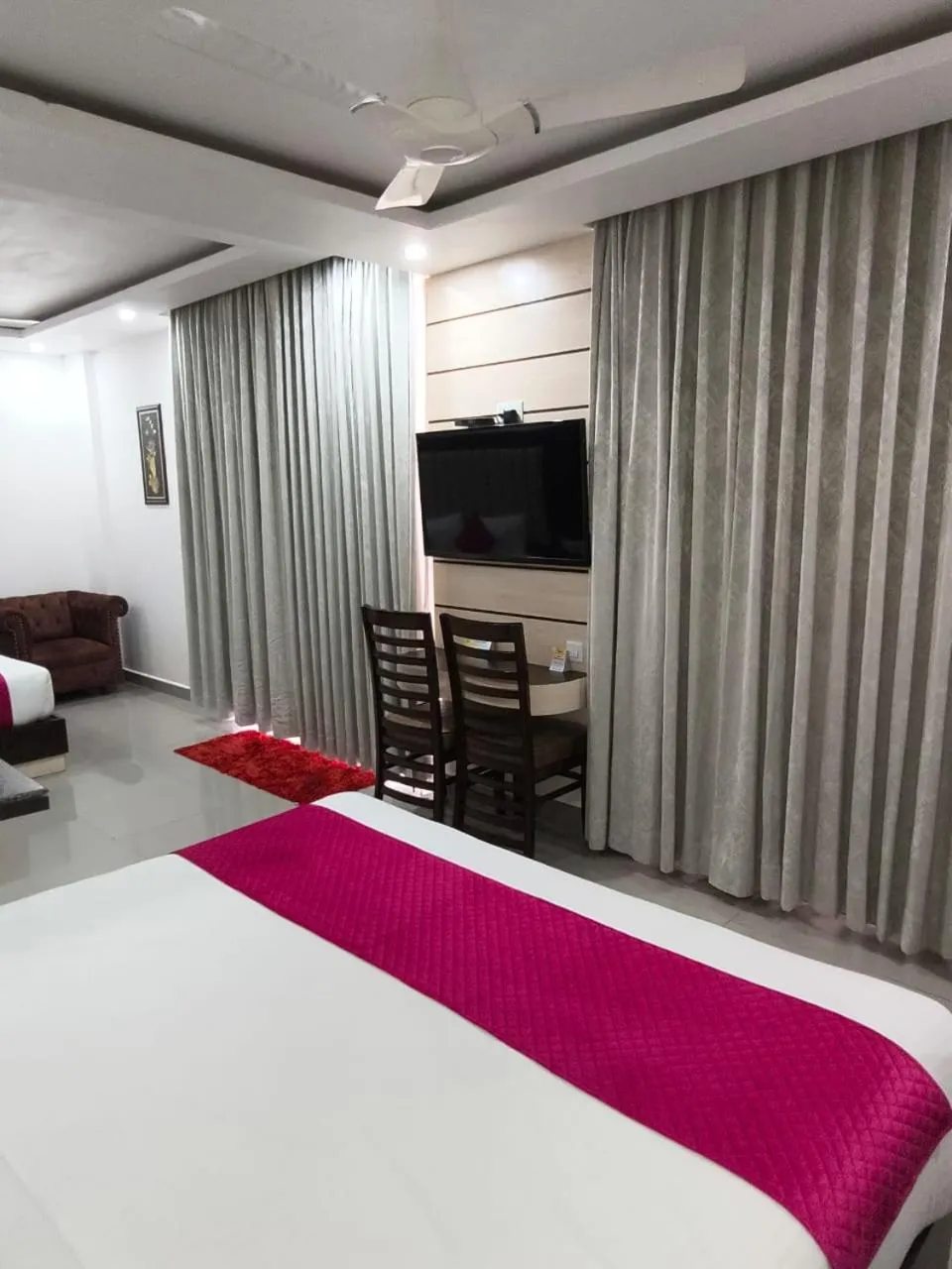 Bedroom, Bed in Aliza Inn And Suites By SRS Hotels
