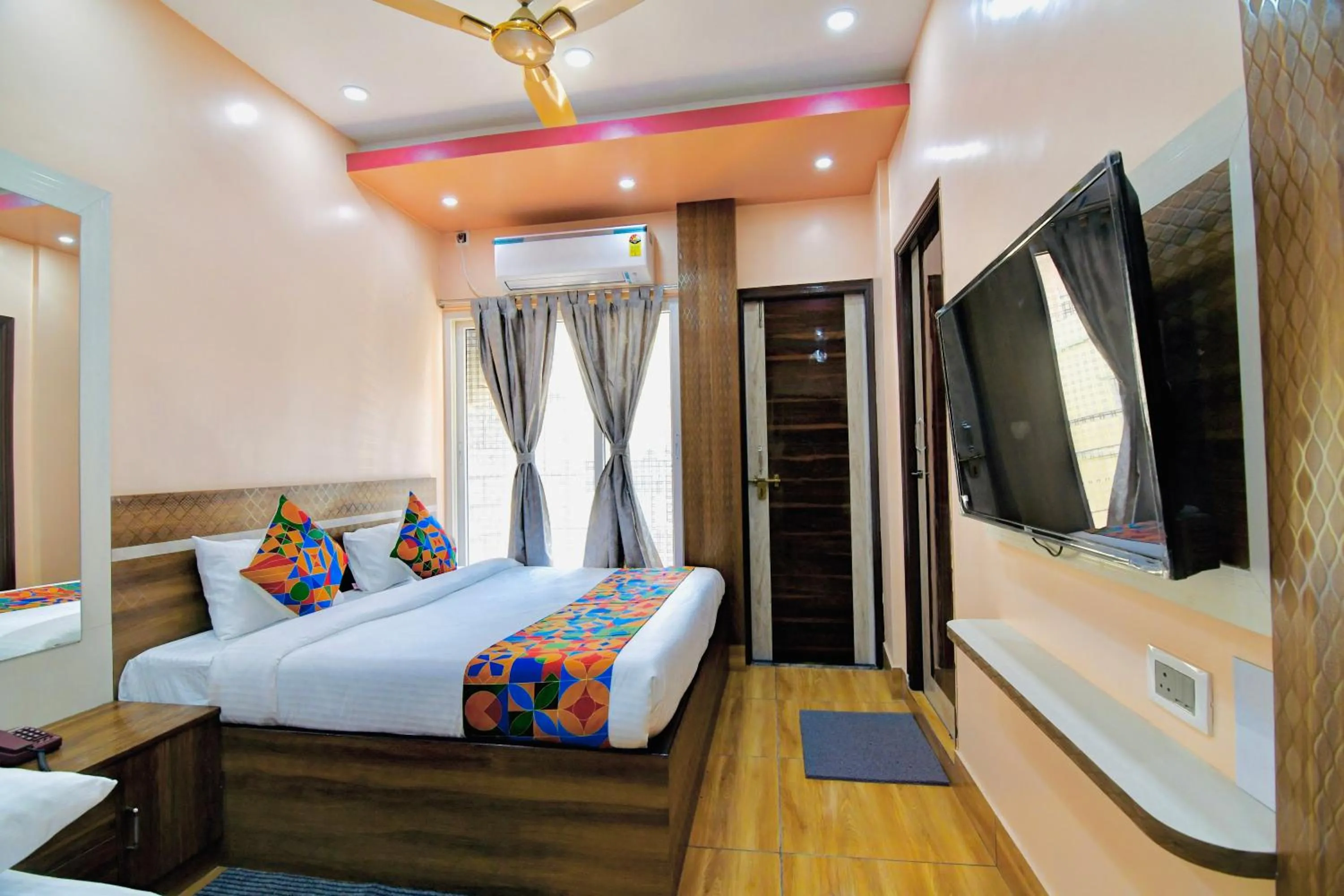 Bed in HOTEL KANAN INN