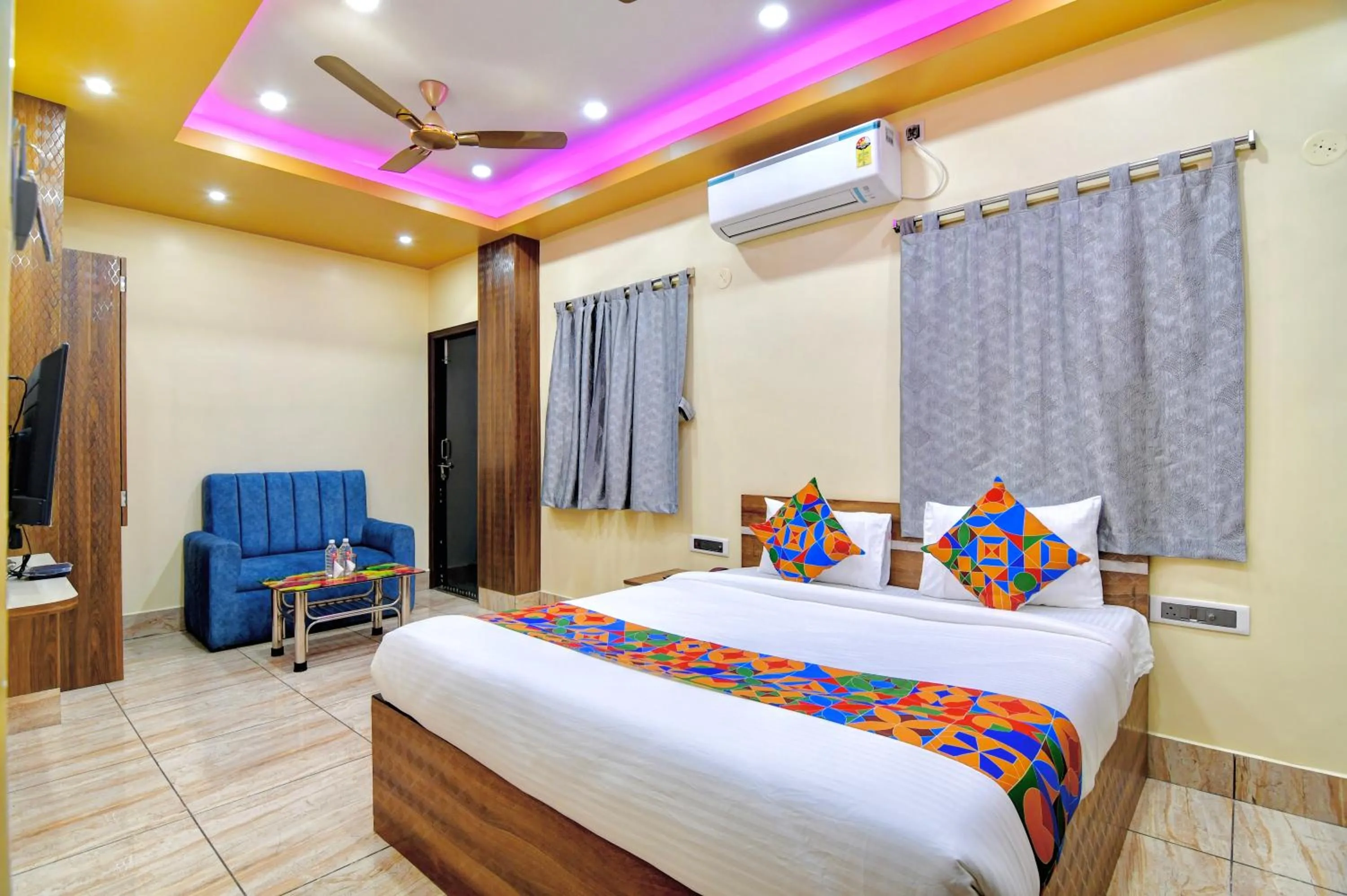 Bed in HOTEL KANAN INN