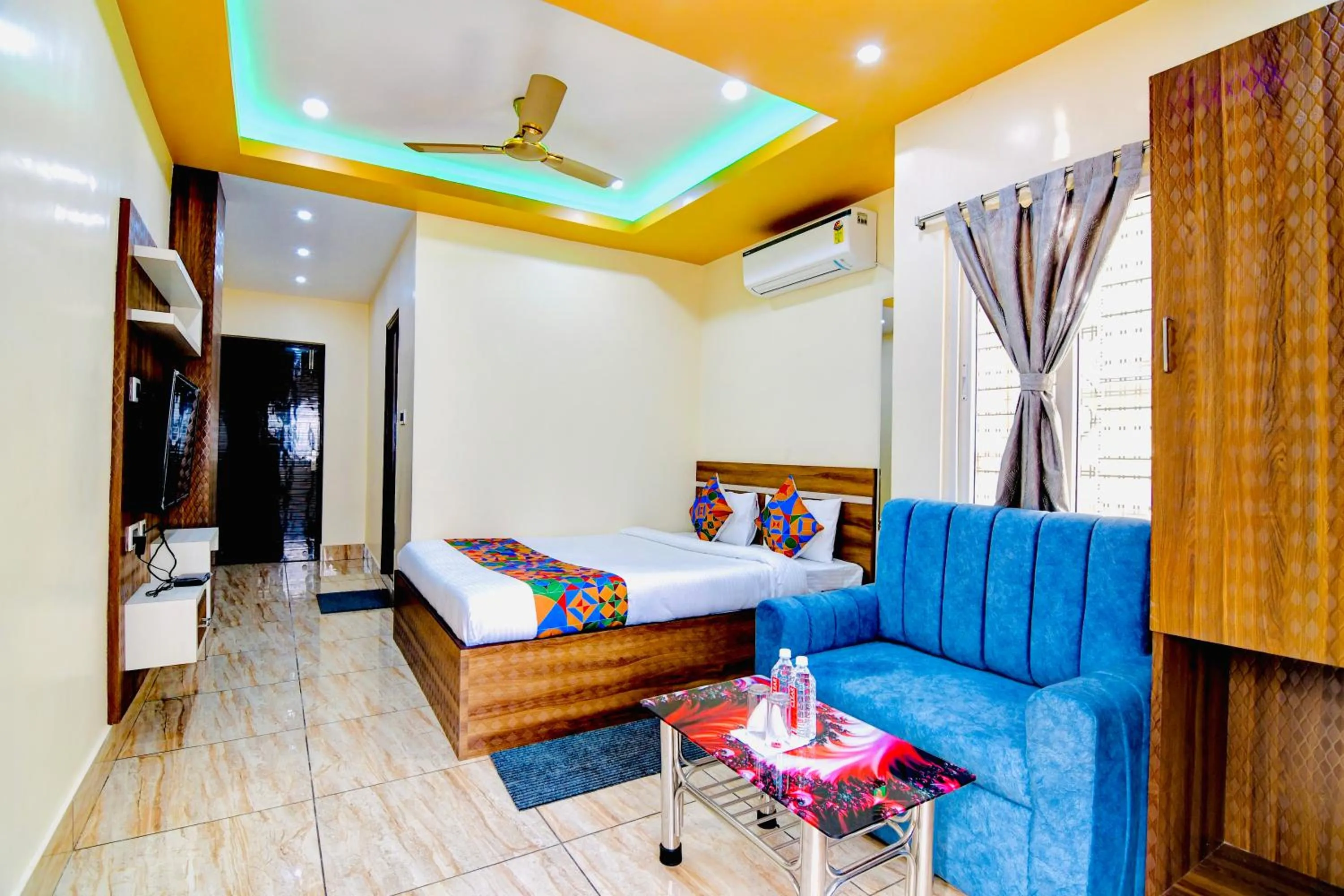 Bed in HOTEL KANAN INN