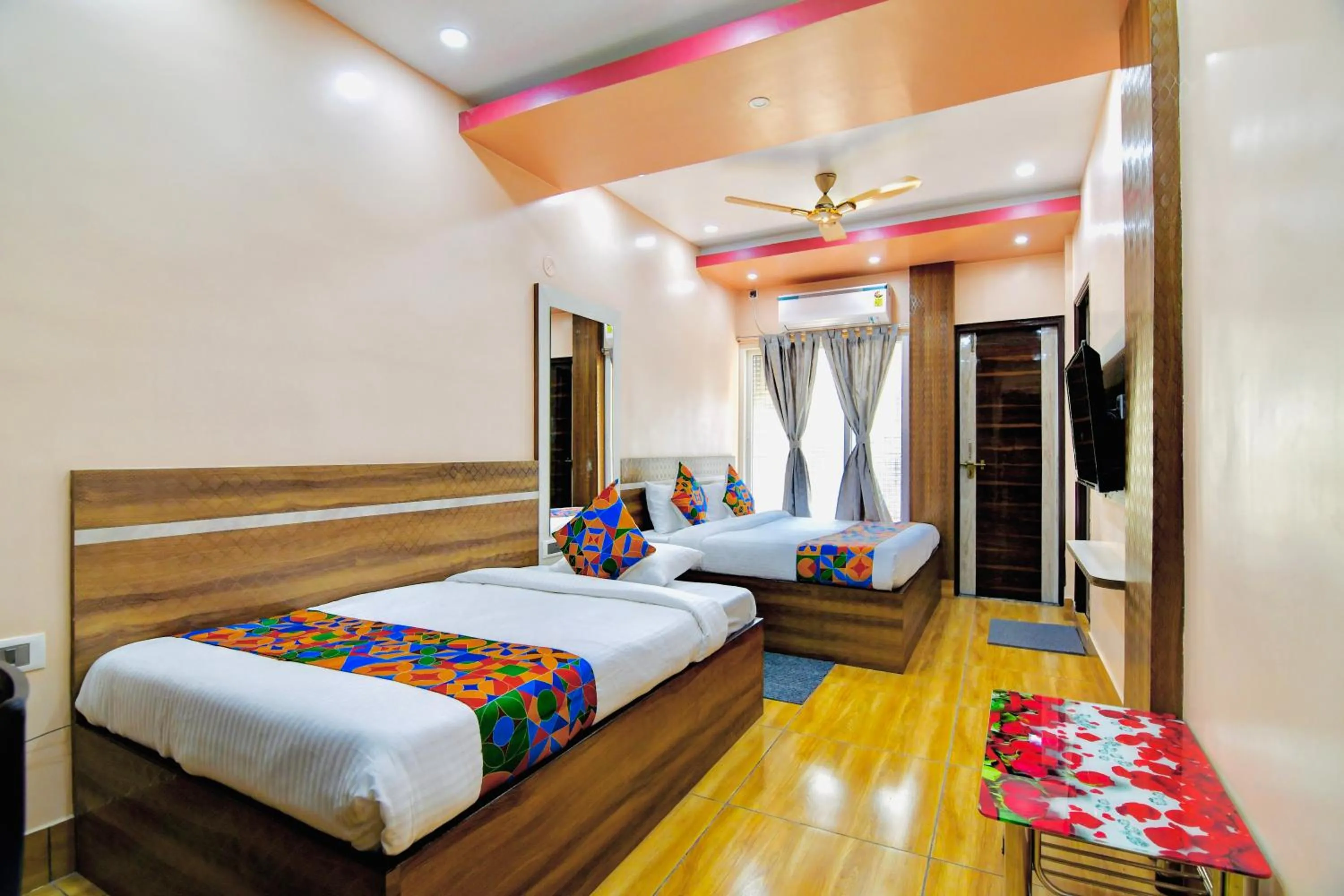 Bed in HOTEL KANAN INN