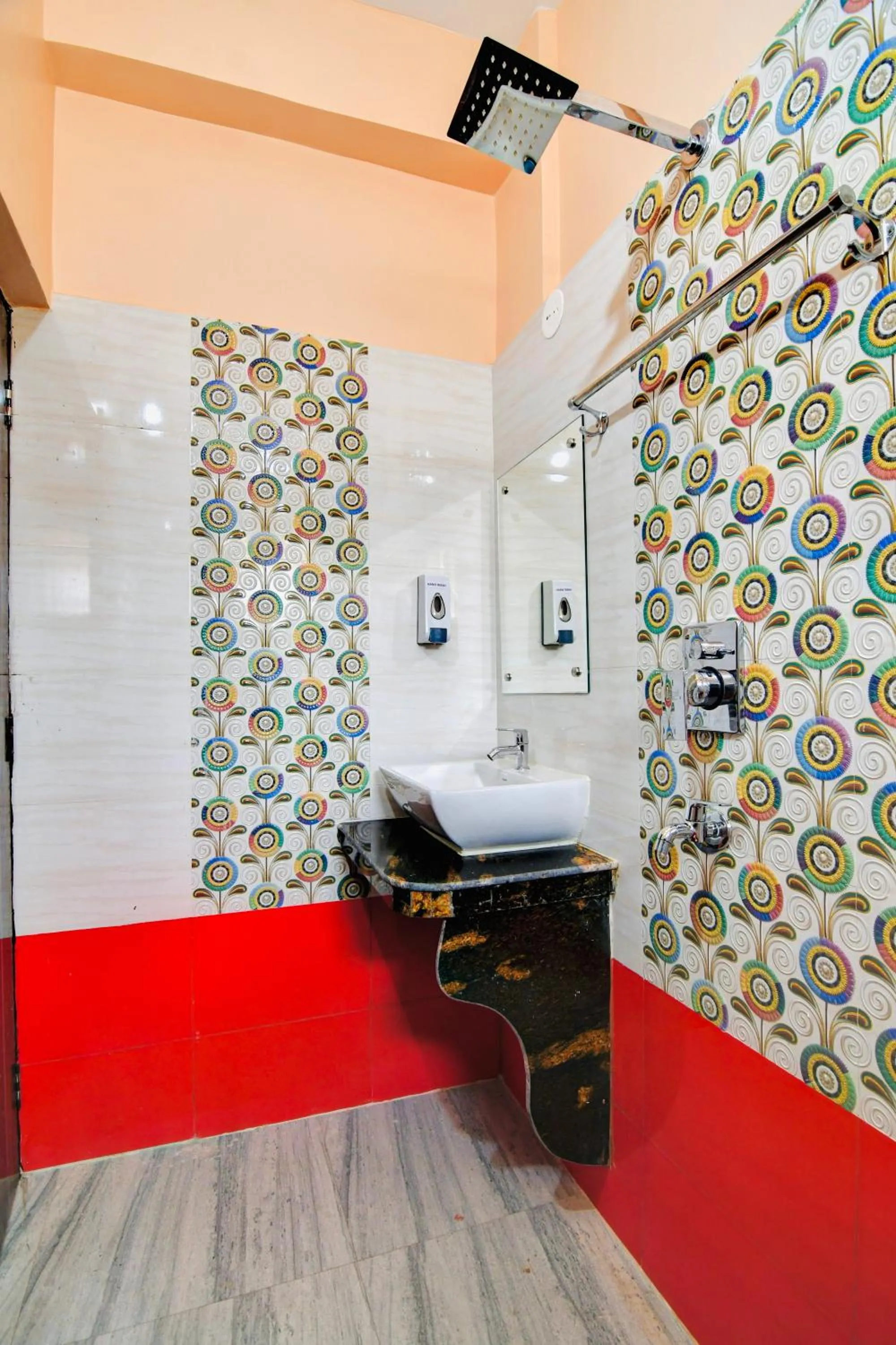 Bathroom in HOTEL KANAN INN