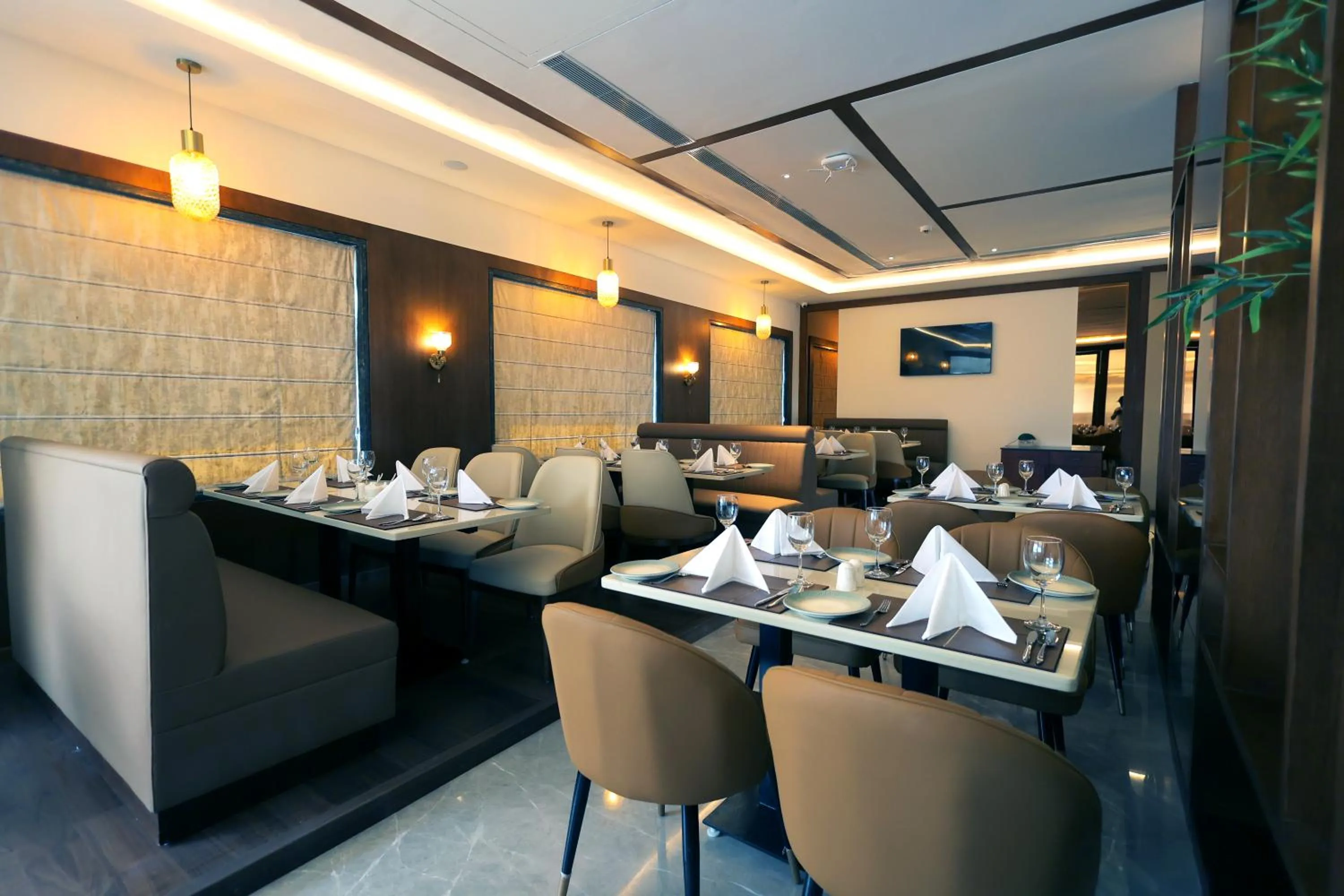 Restaurant/places to eat in Pride Elite Haridwar