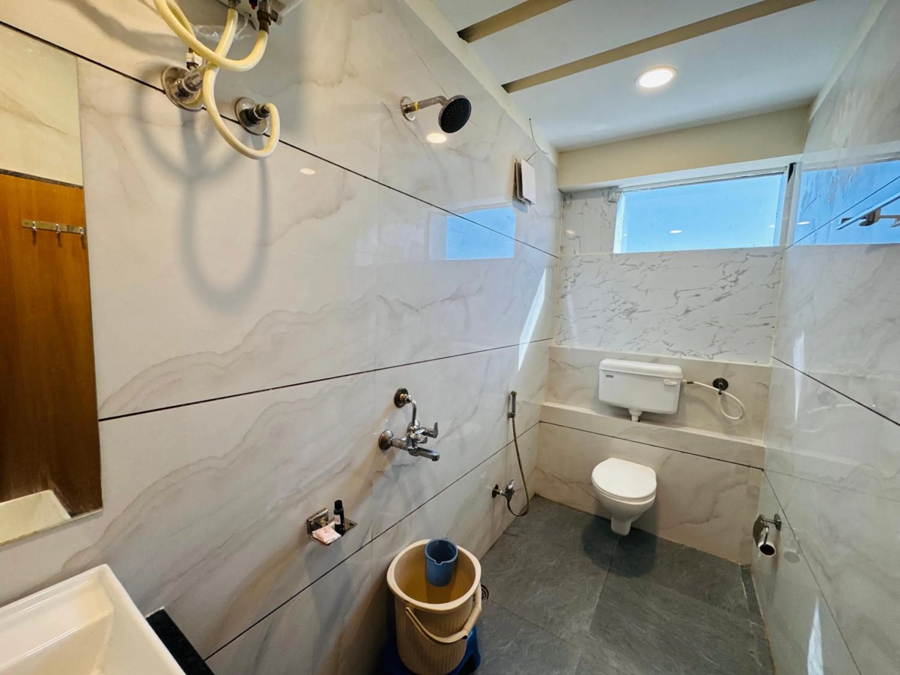 Bathroom in Hotel Shivlok