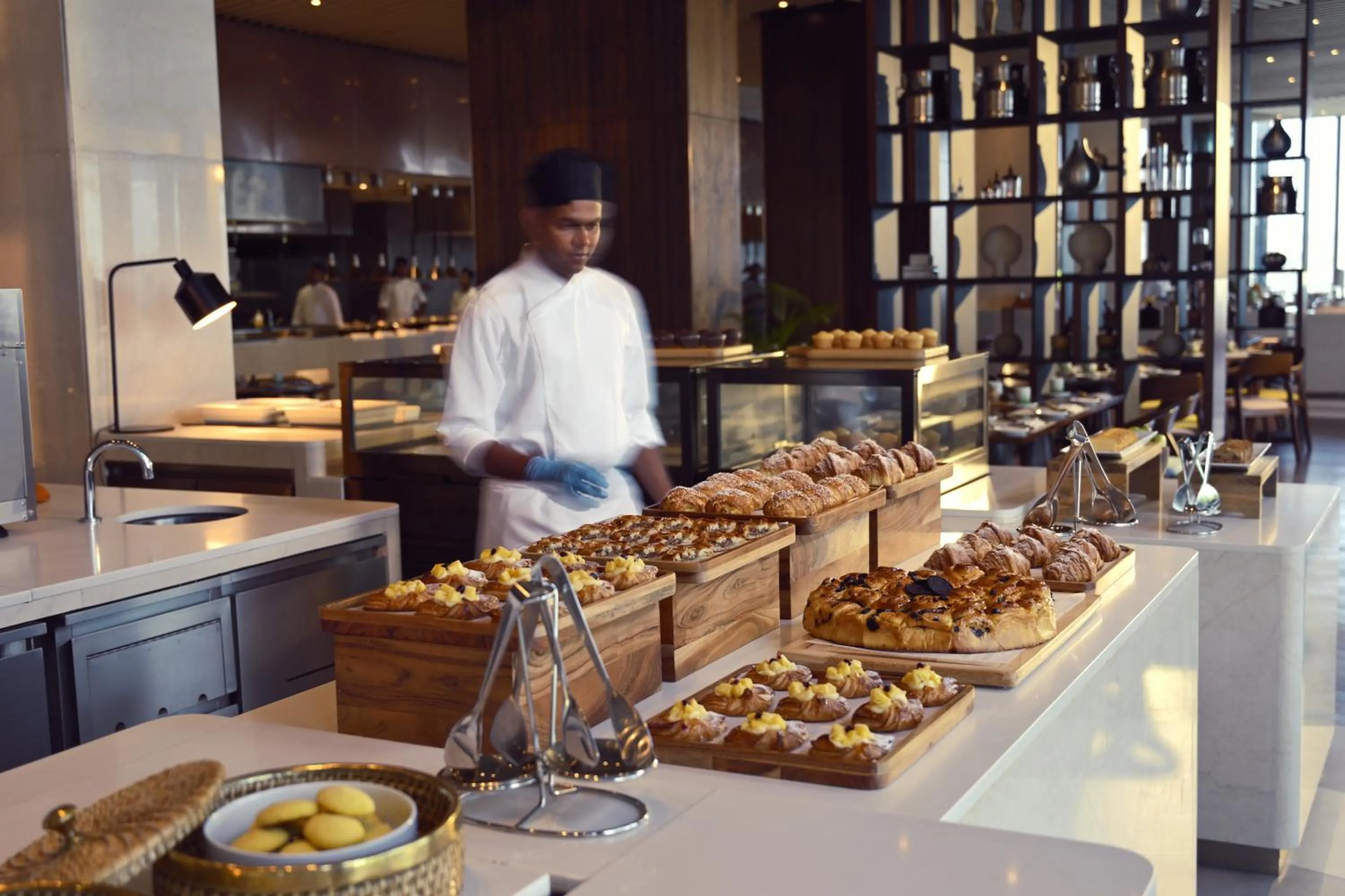 Restaurant/places to eat in Cinnamon Life at City of Dreams