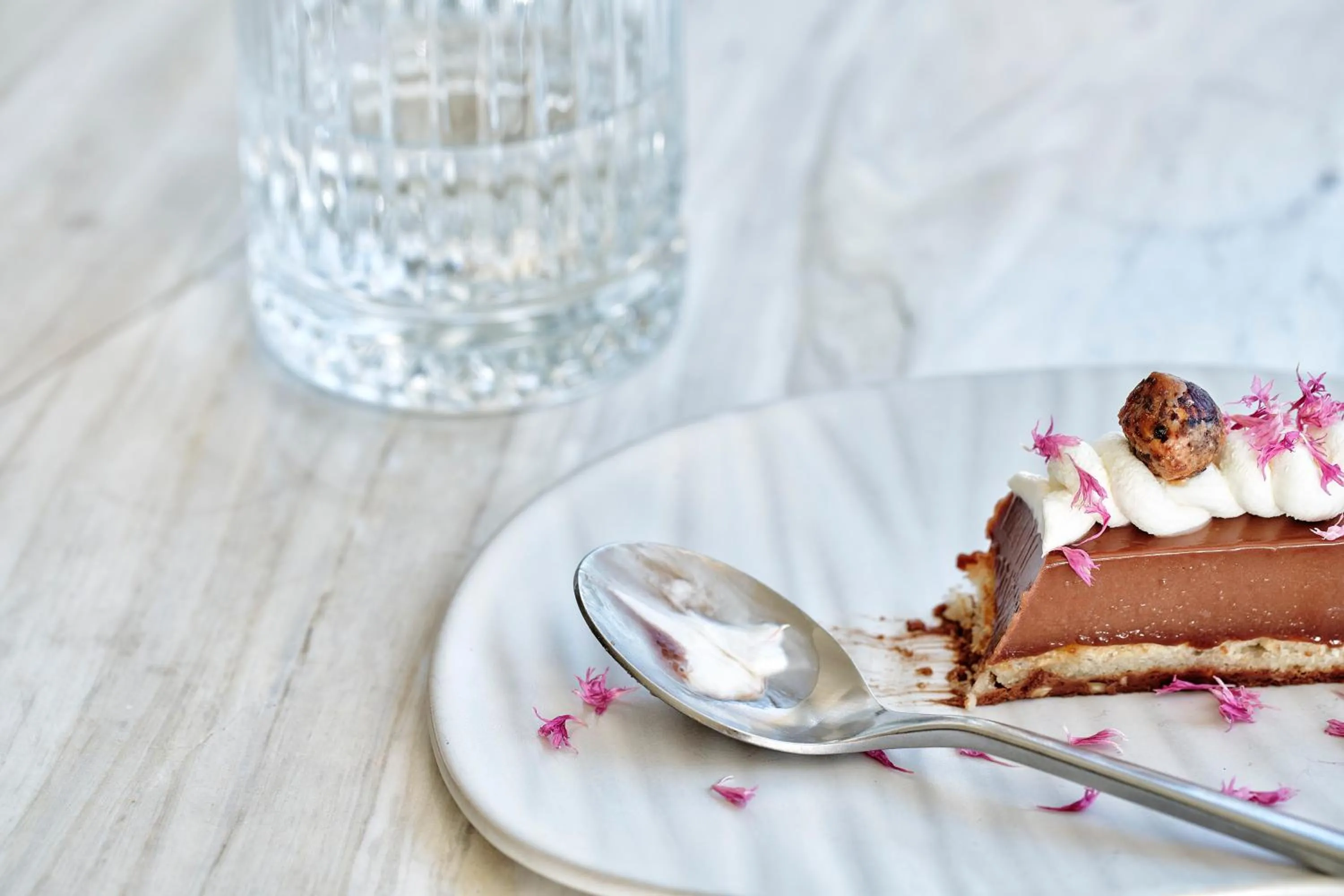 Food in Anthology of Athens, The Leading Hotels of the World