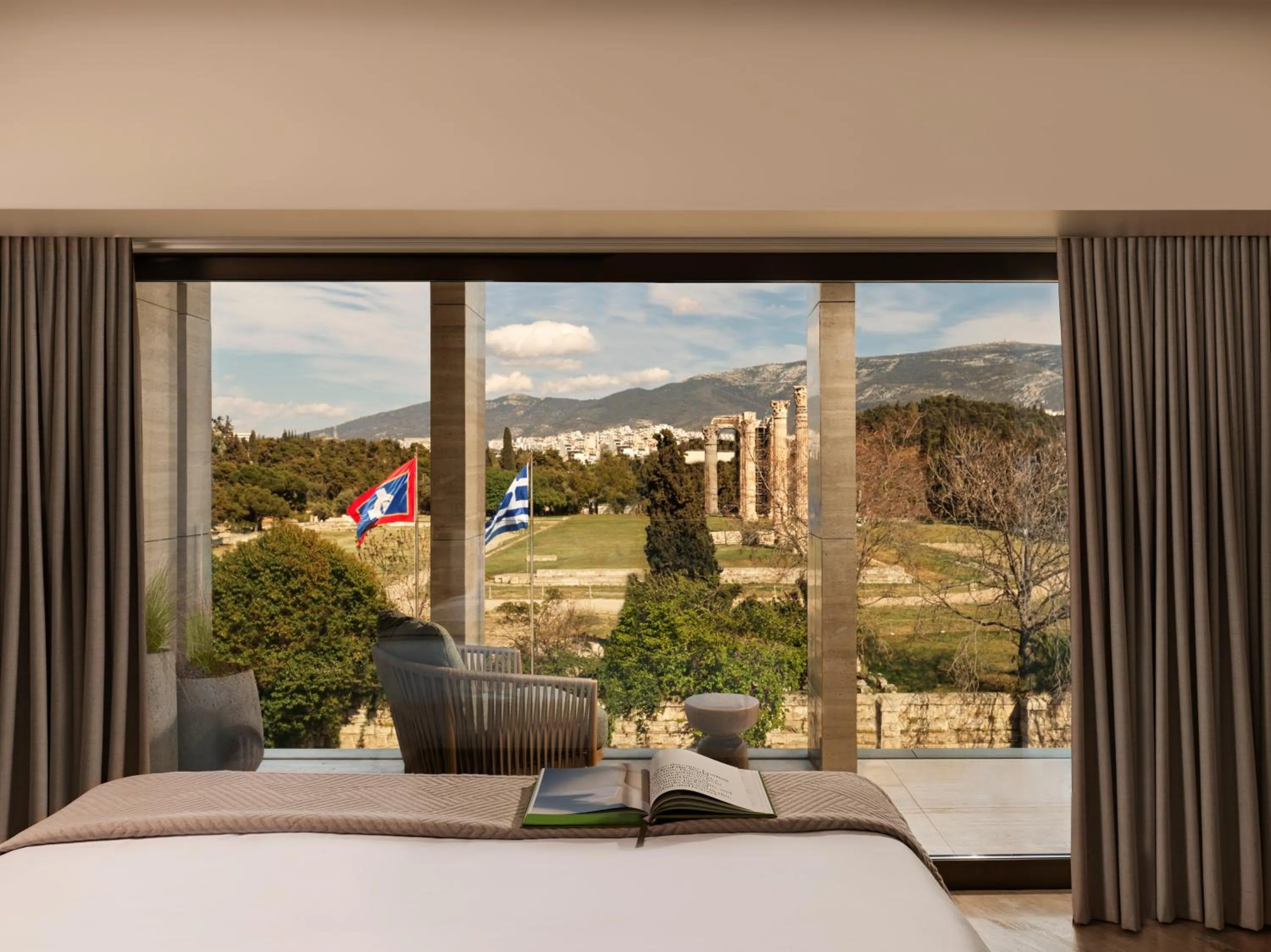 Bed in Anthology of Athens, The Leading Hotels of the World