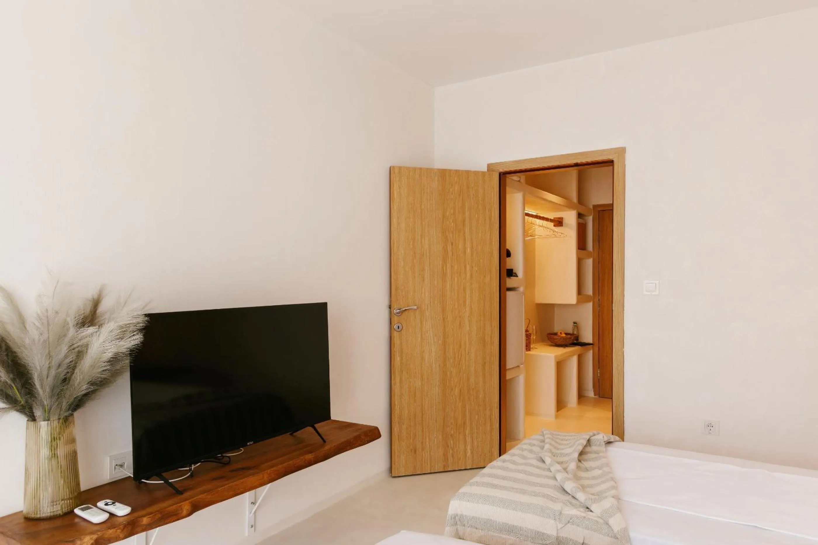 Bed in PARADISE Bay Hotel