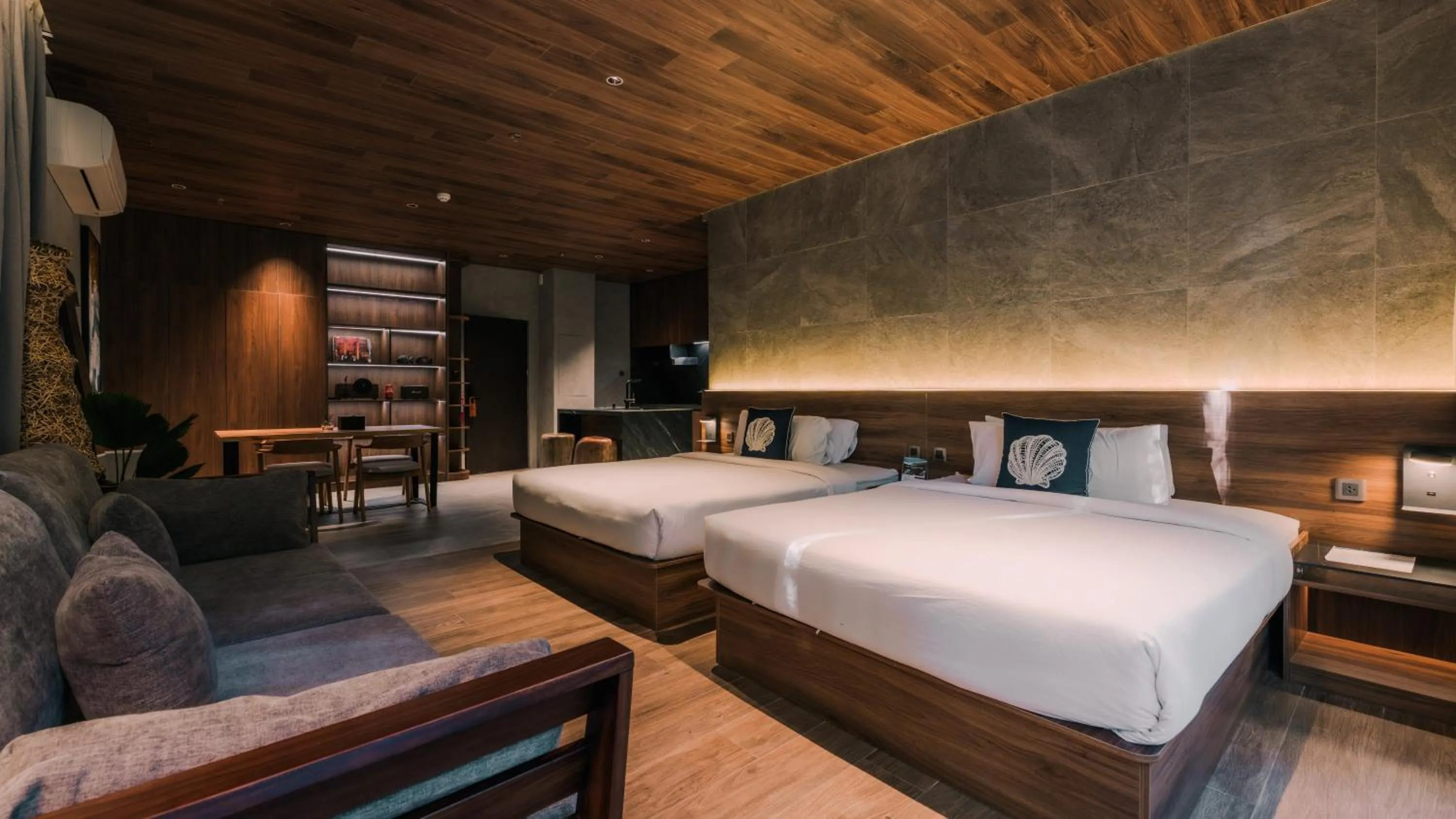 Bed in Piece Lio from Japan Managed by H Hospitality Group