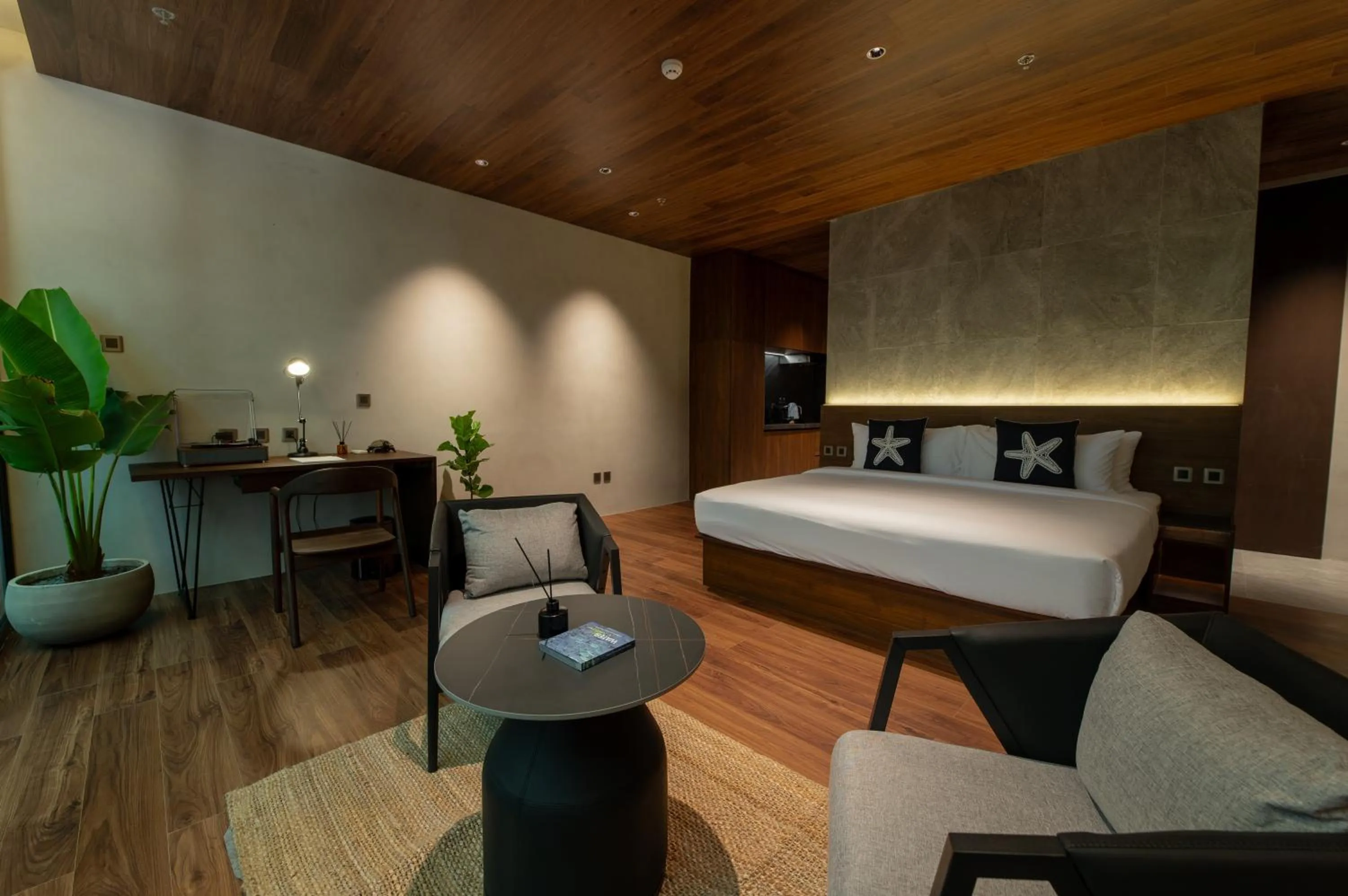 Bed in Piece Lio from Japan Managed by H Hospitality Group