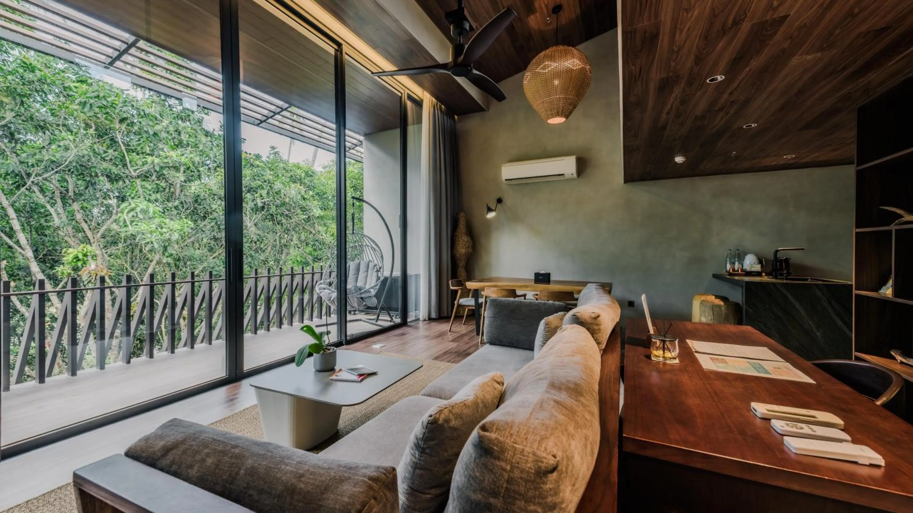 Piece Lio from Japan Managed by H Hospitality Group