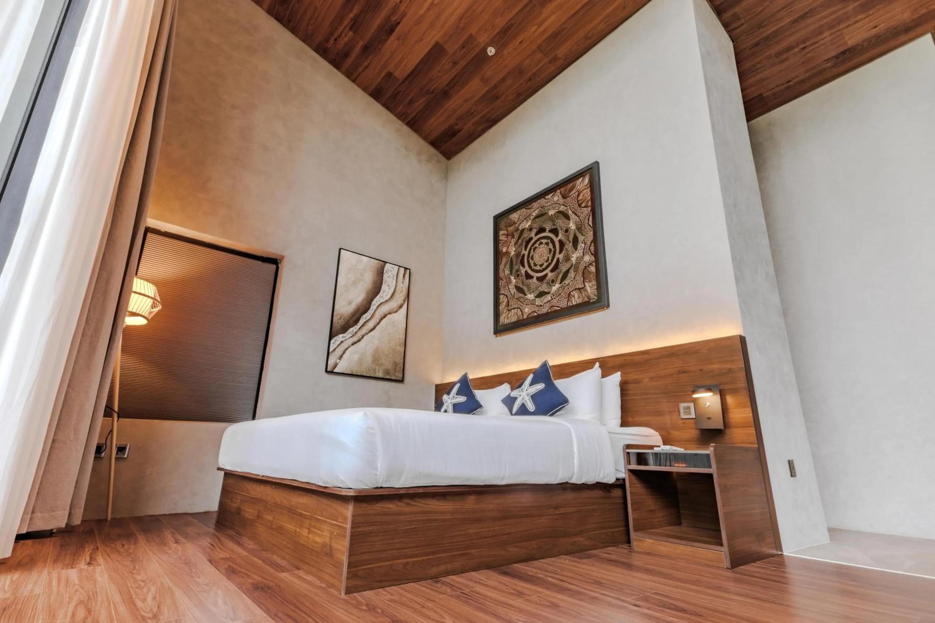 Bed in Piece Lio from Japan Managed by H Hospitality Group